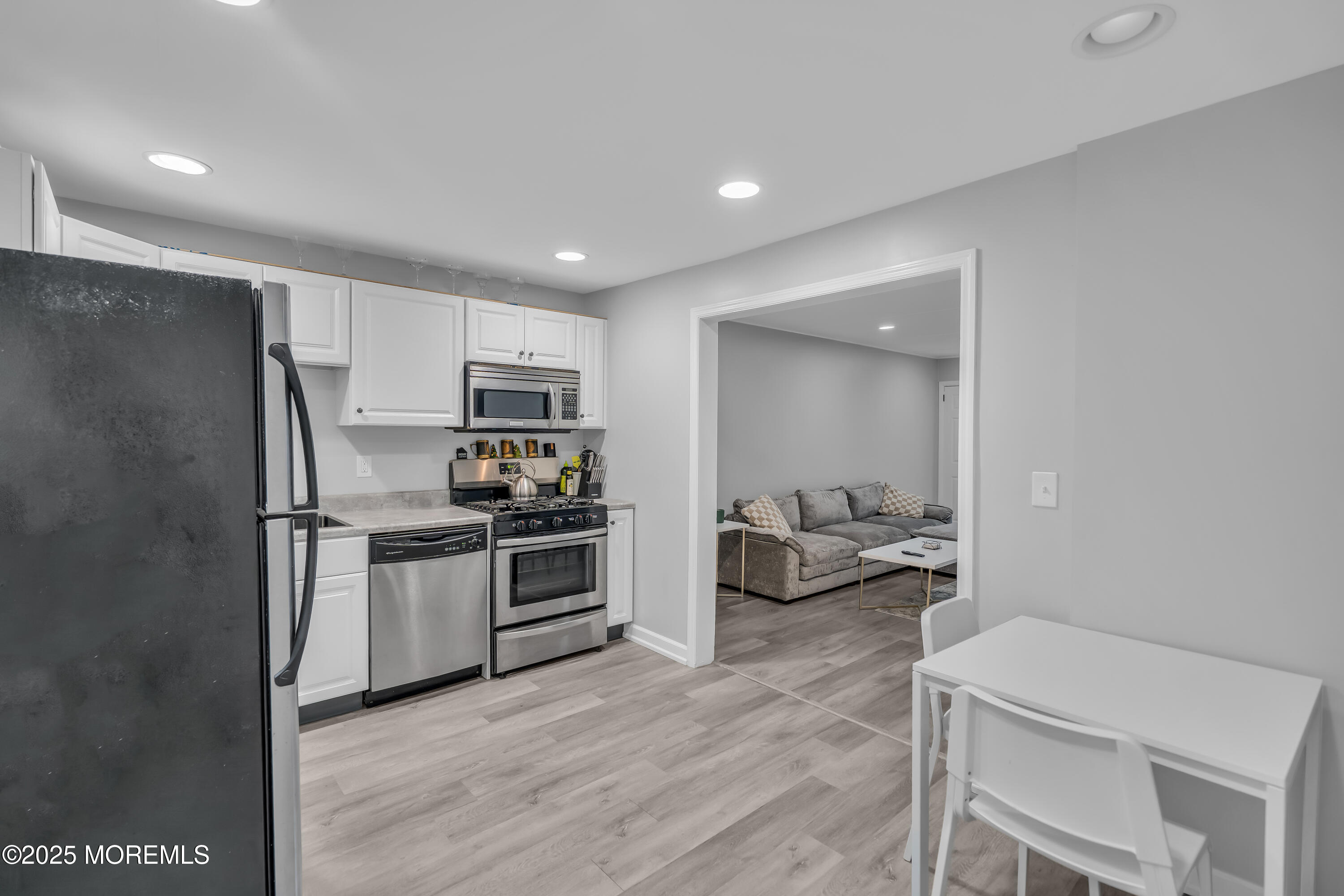 1076 Ocean Avenue, B, Sea Bright Unit: B