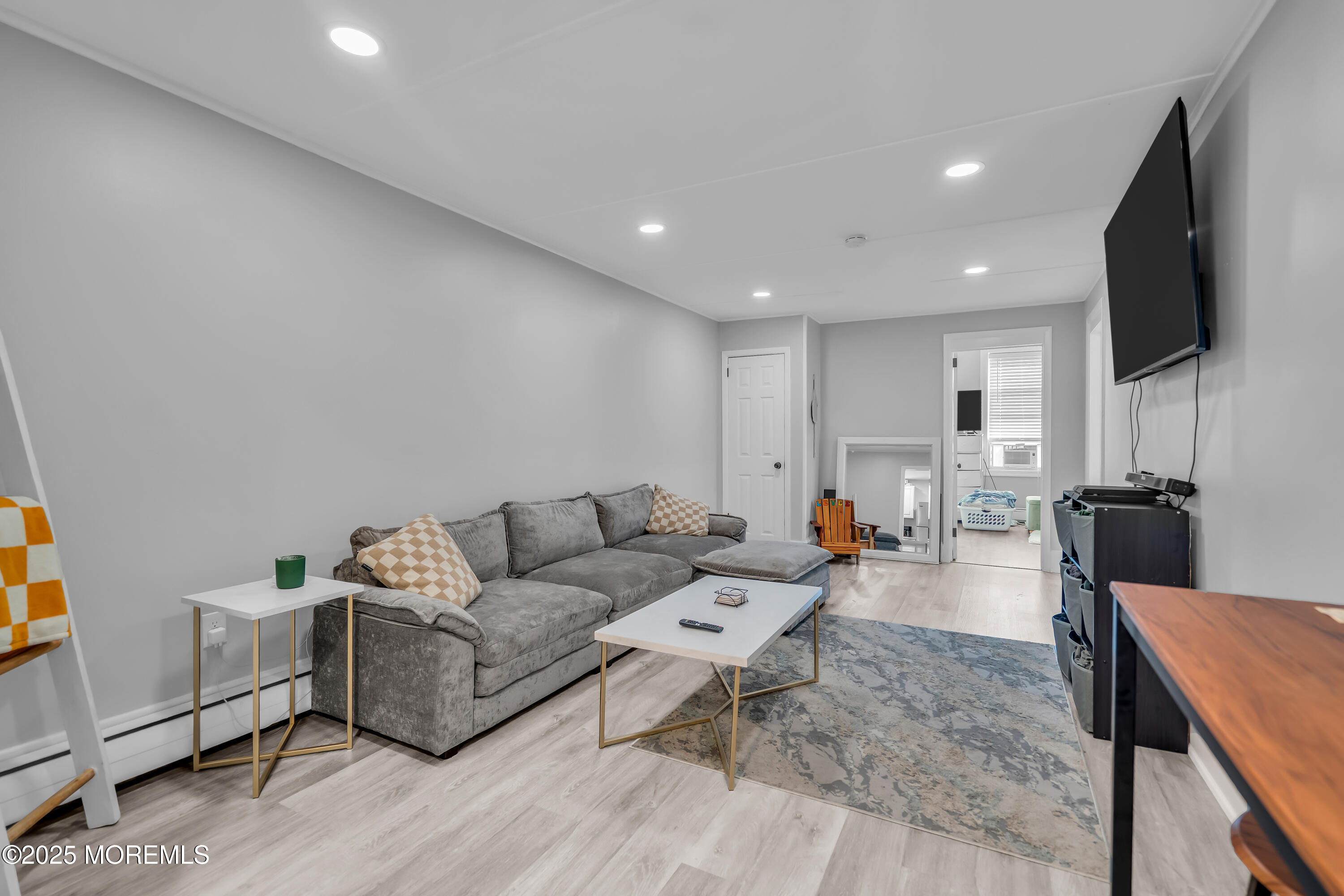 1076 Ocean Avenue, B, Sea Bright Unit: B