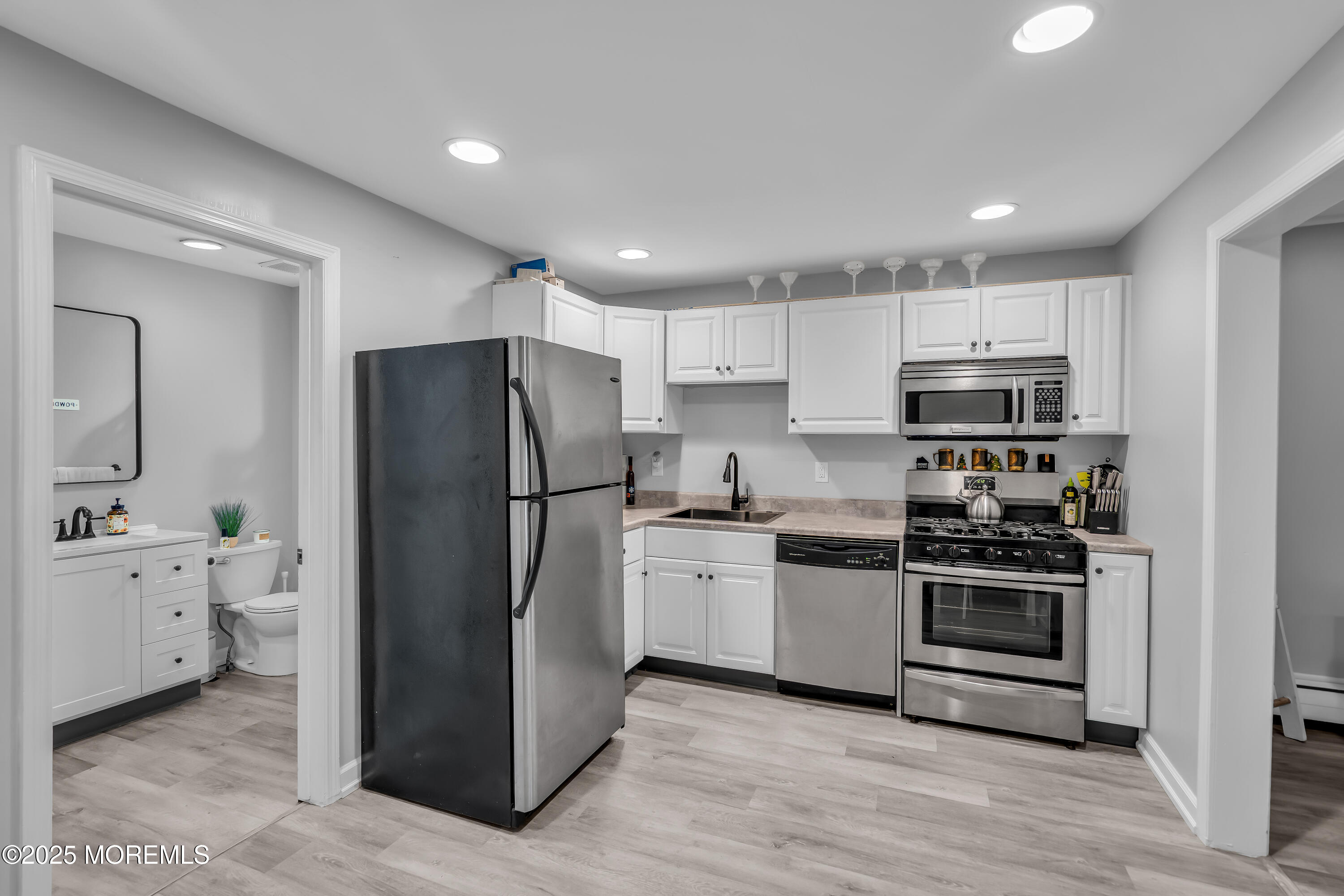 1076 Ocean Avenue, B, Sea Bright Unit: B