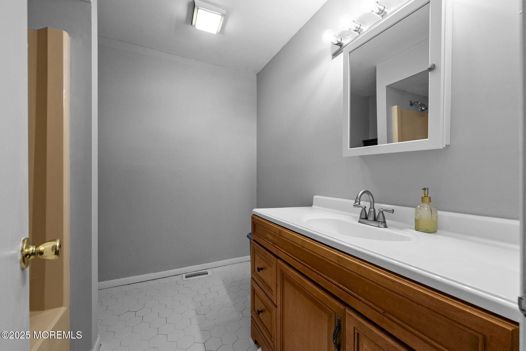 74 Lexington Circle, Matawan