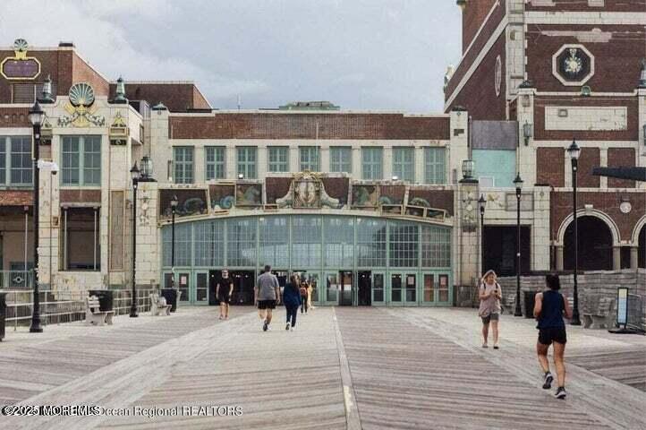 400 Deal Lake Drive, 6C