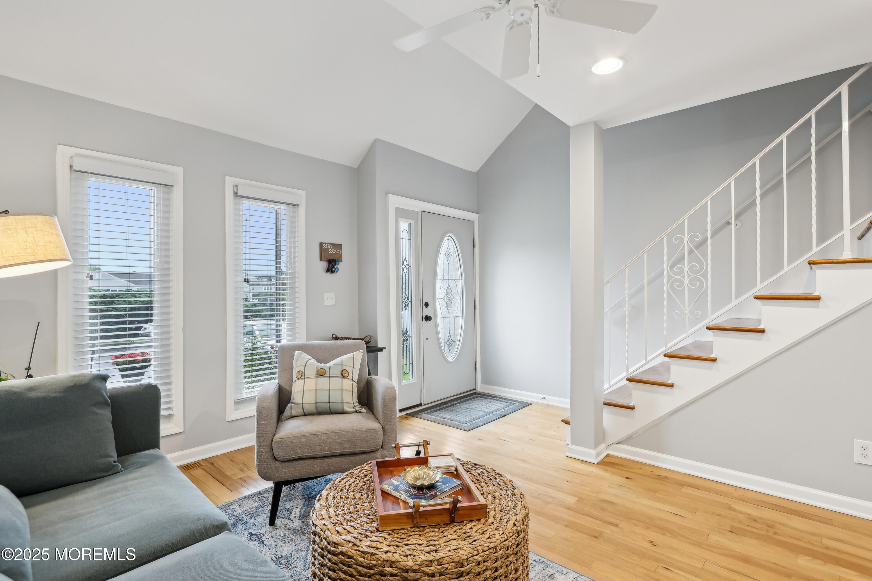 25 Meadow Avenue, 30