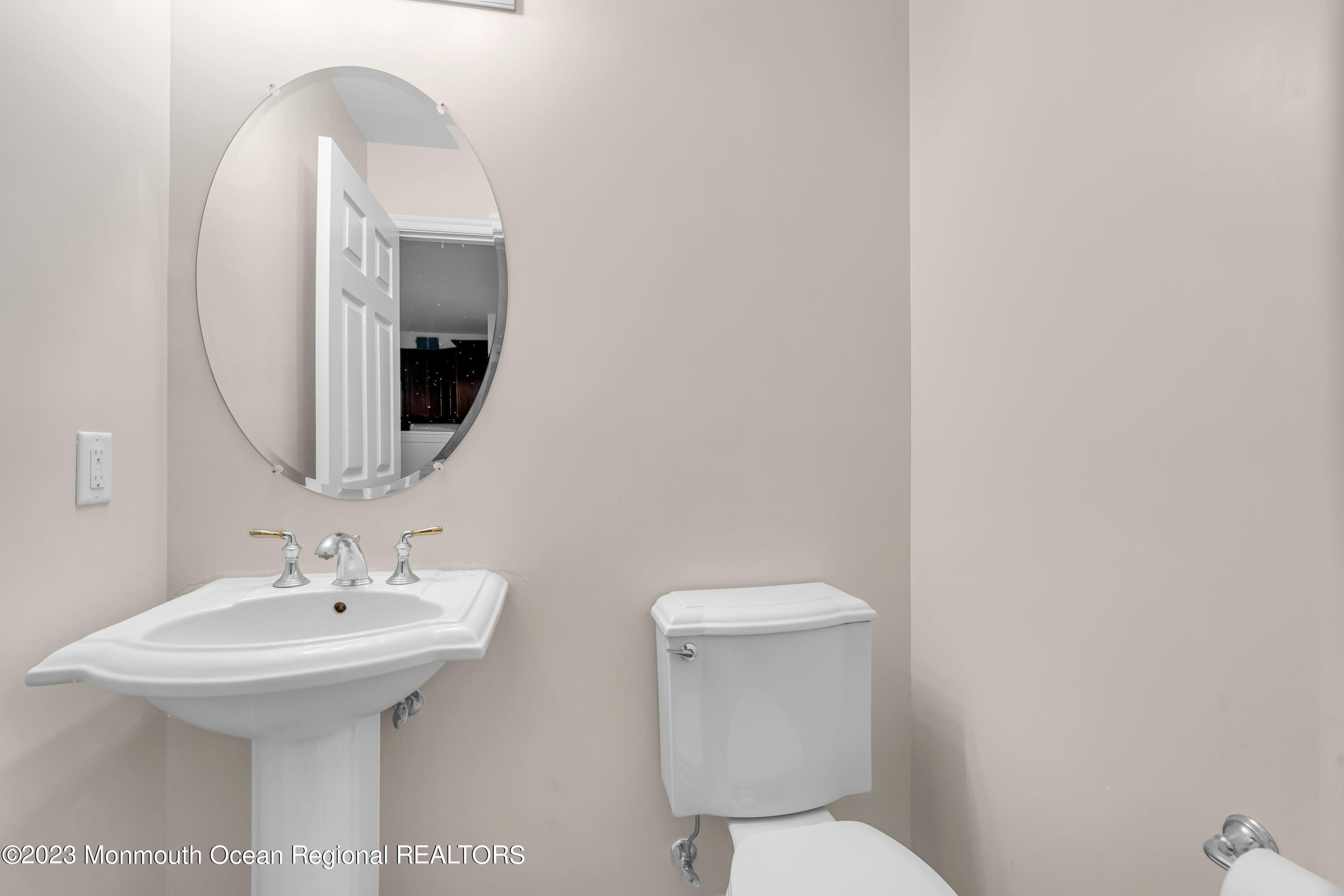 11 Kosmoski Terrace 106