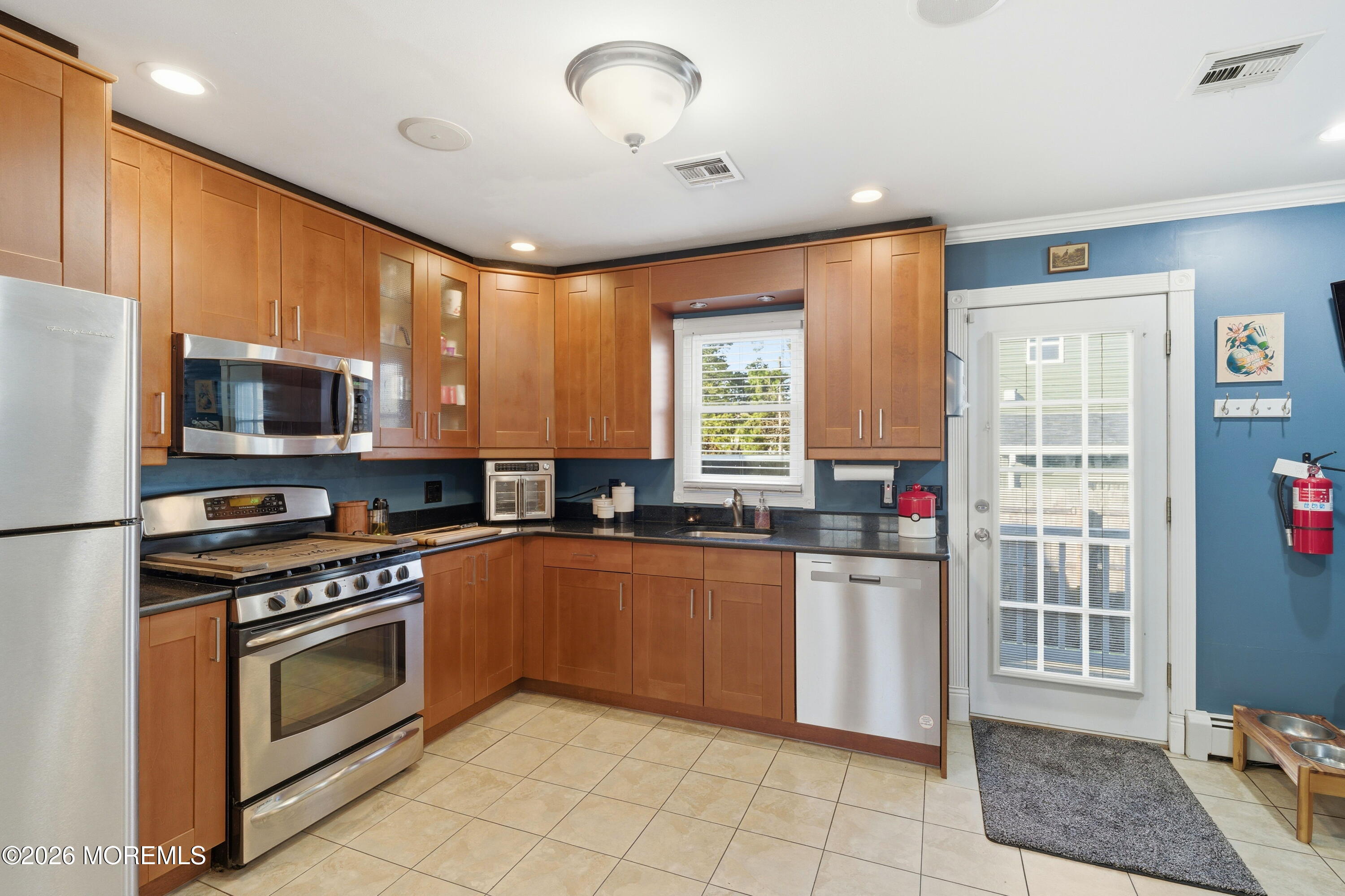 1101 Lawrence Avenue