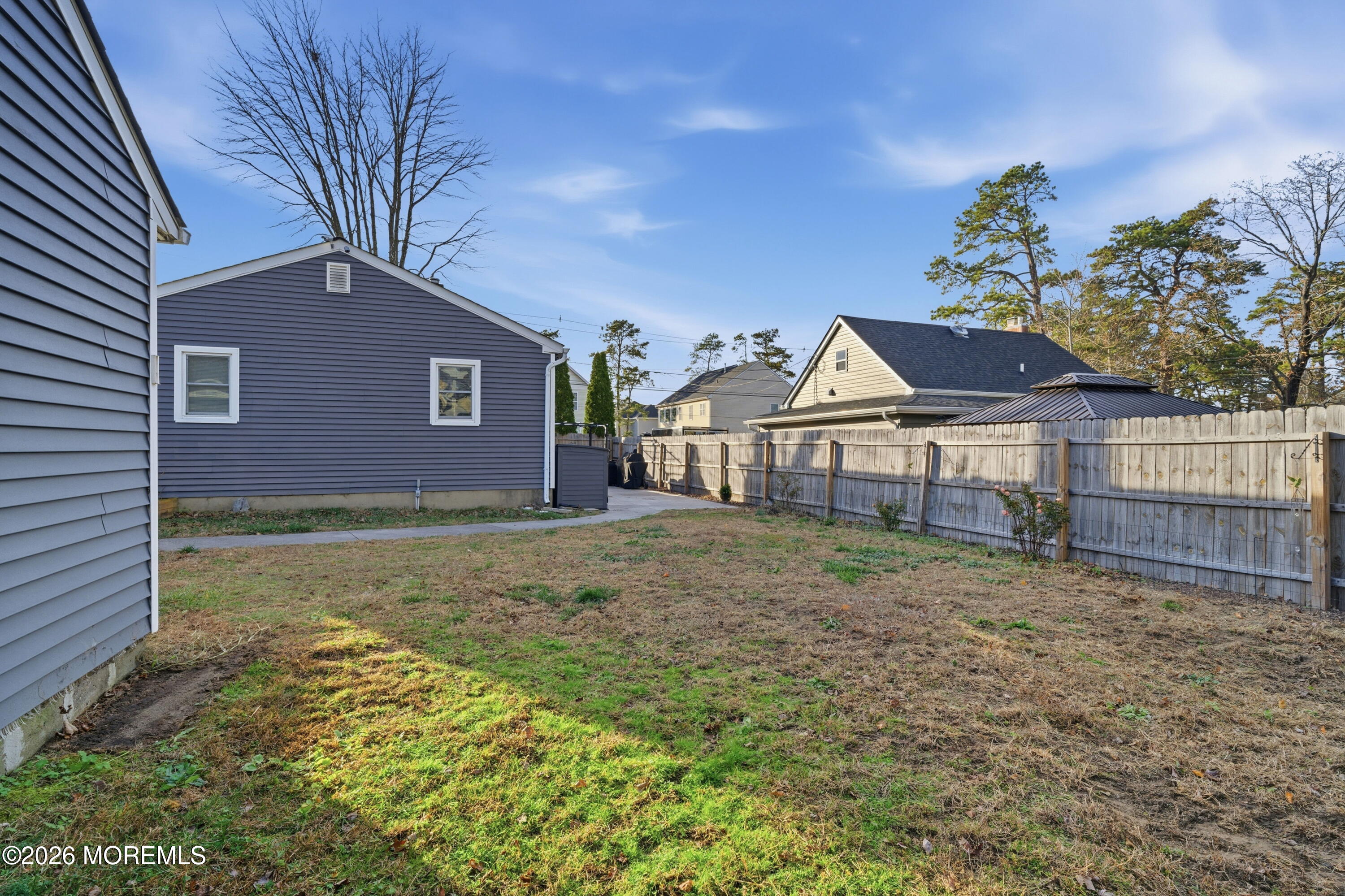 1101 Lawrence Avenue