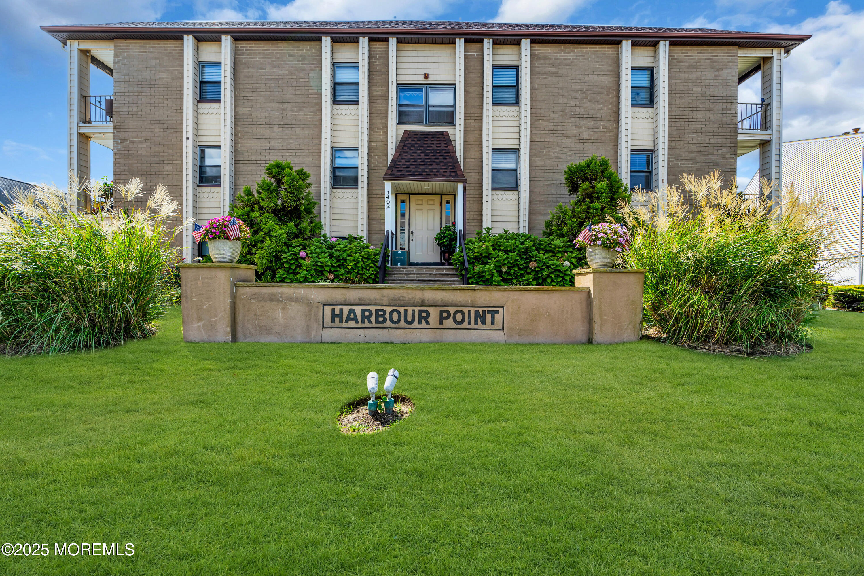 1492 Ocean Avenue B4