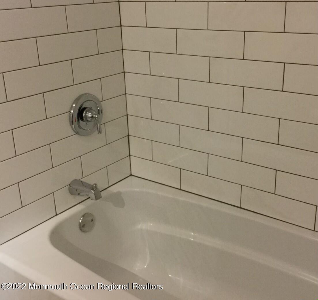 154 Vansant Avenue Apt. 3