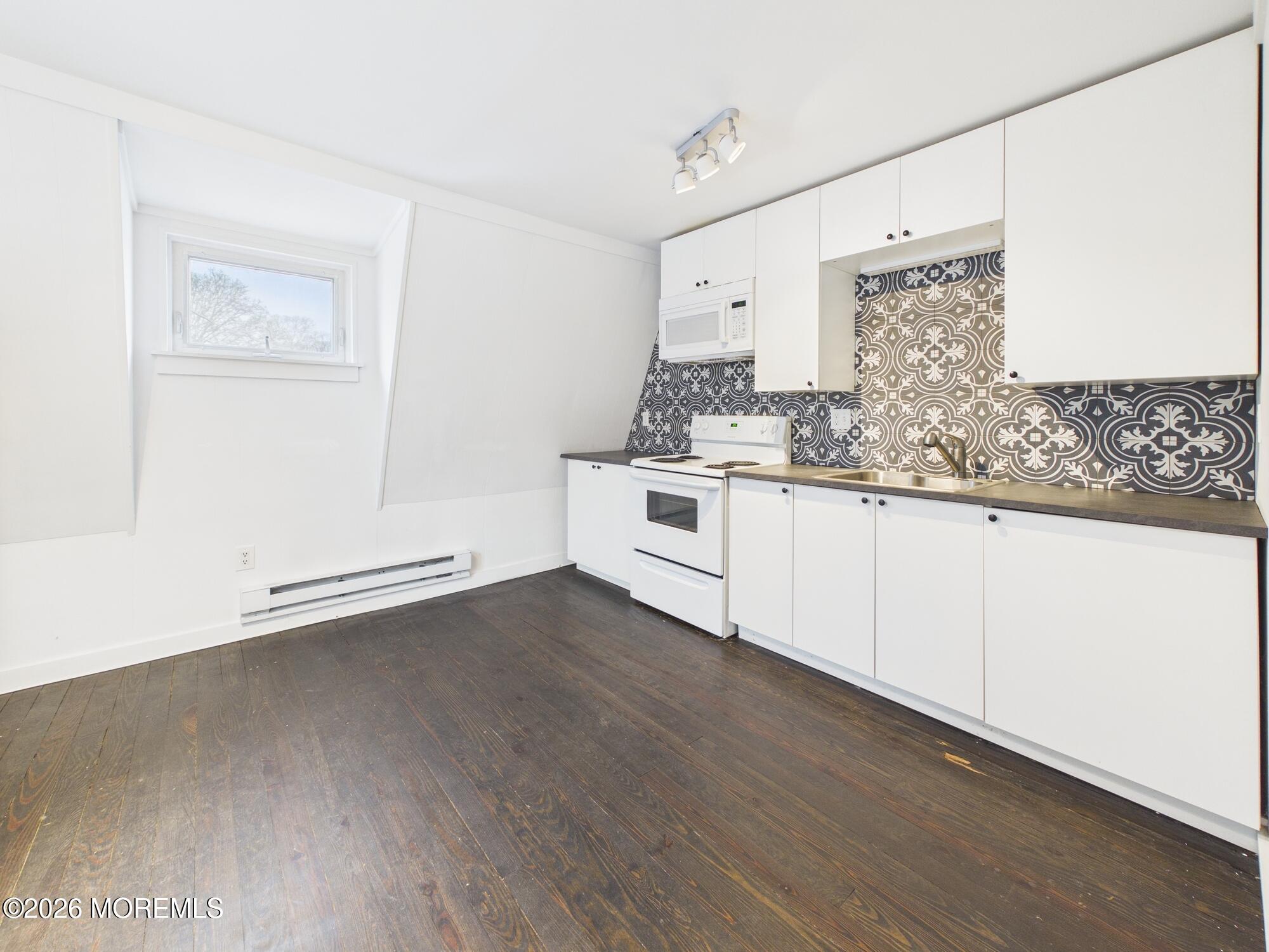 154 Vansant Avenue Apt. 3