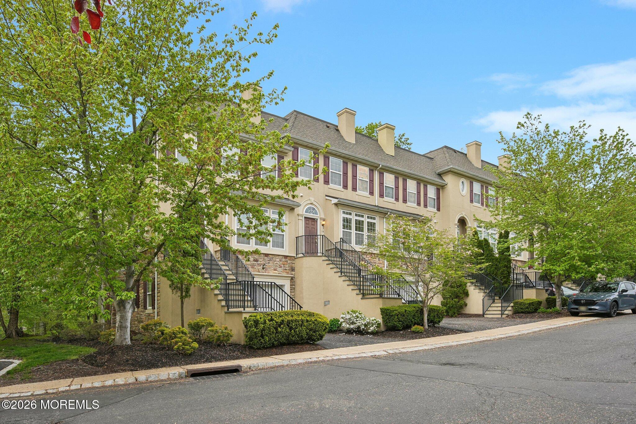 14 W Aspen Way