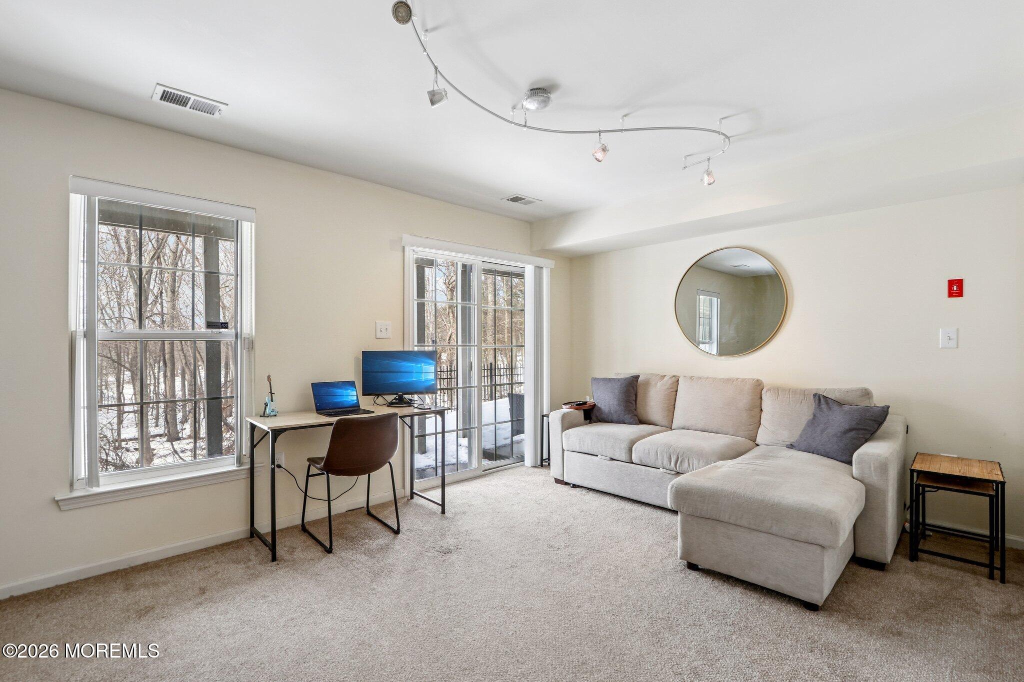 14 W Aspen Way
