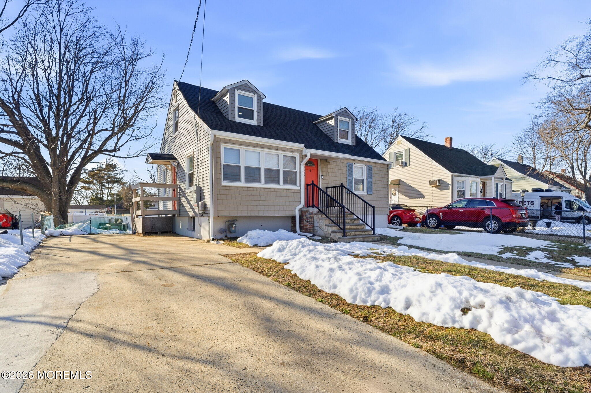 320 Long Branch Avenue