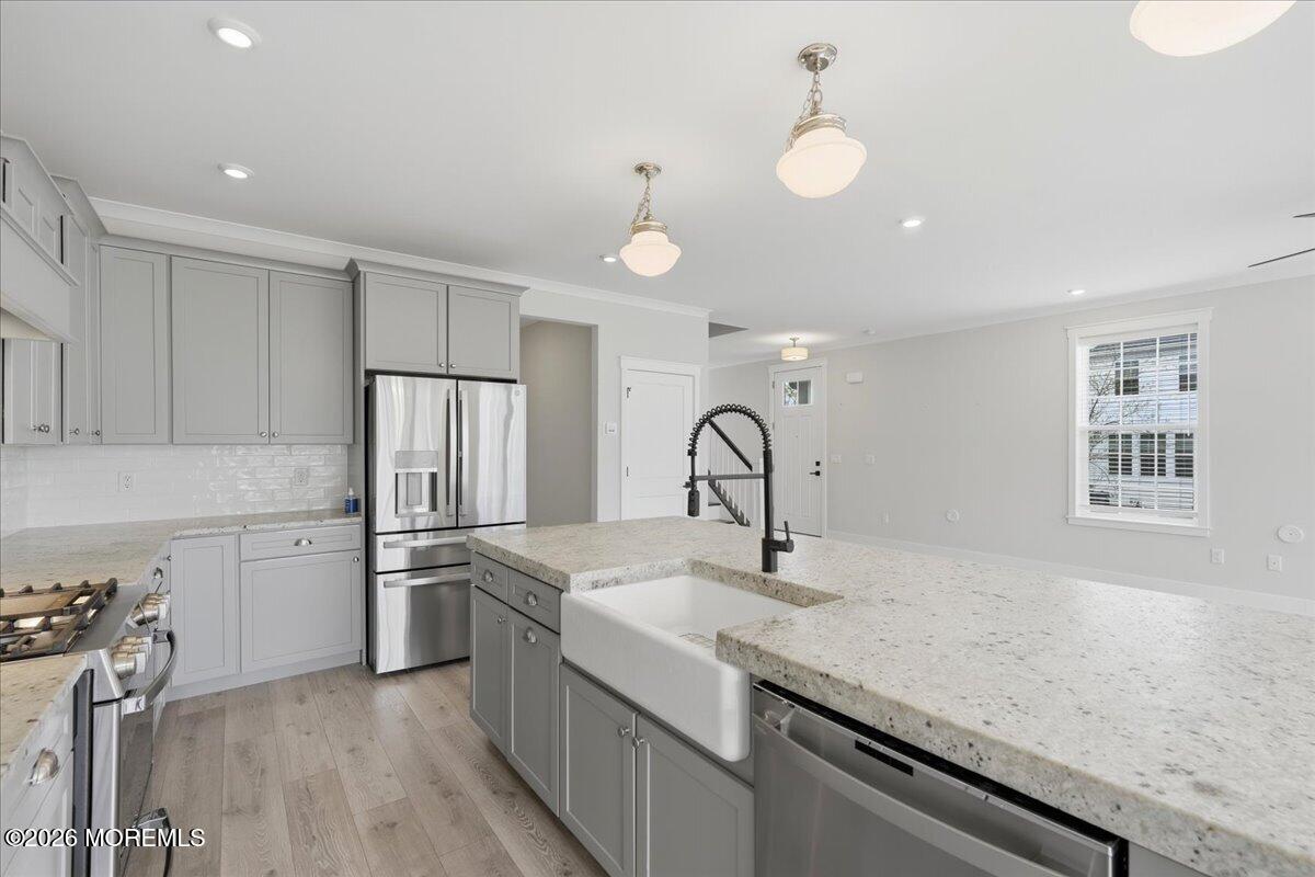 3443 Glen Oaks Lane