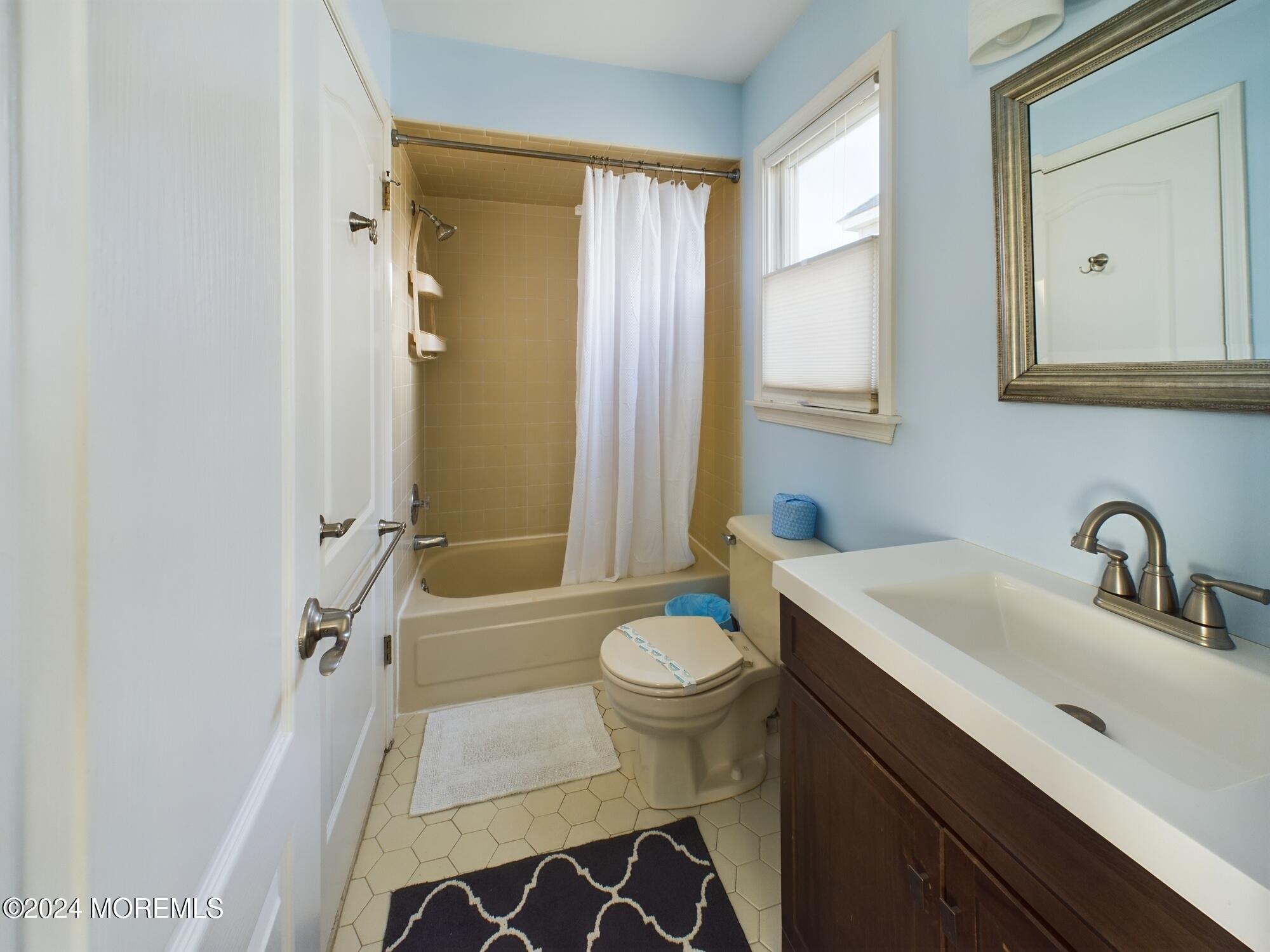 107 Brinley Avenue 9