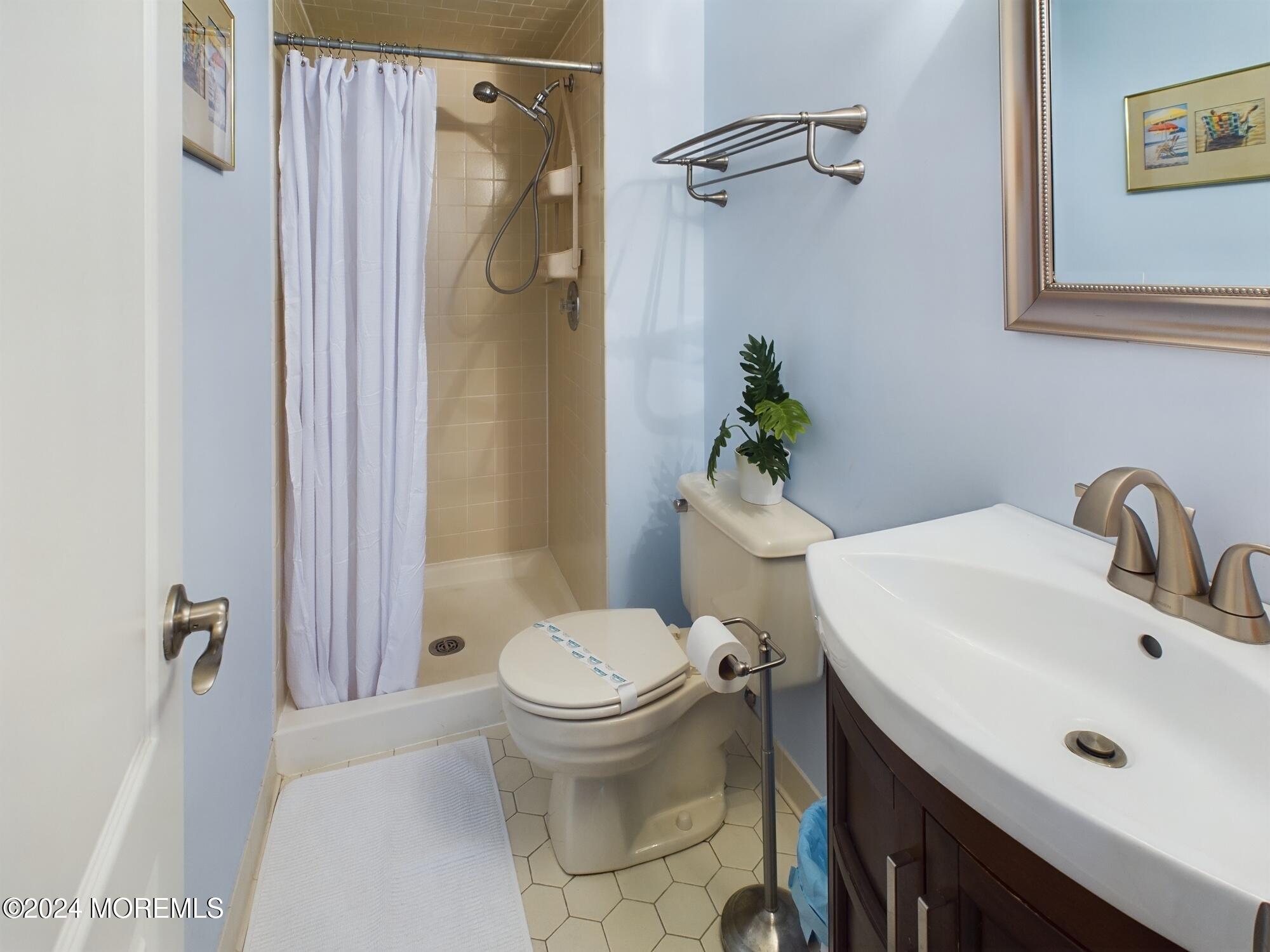 107 Brinley Avenue 9