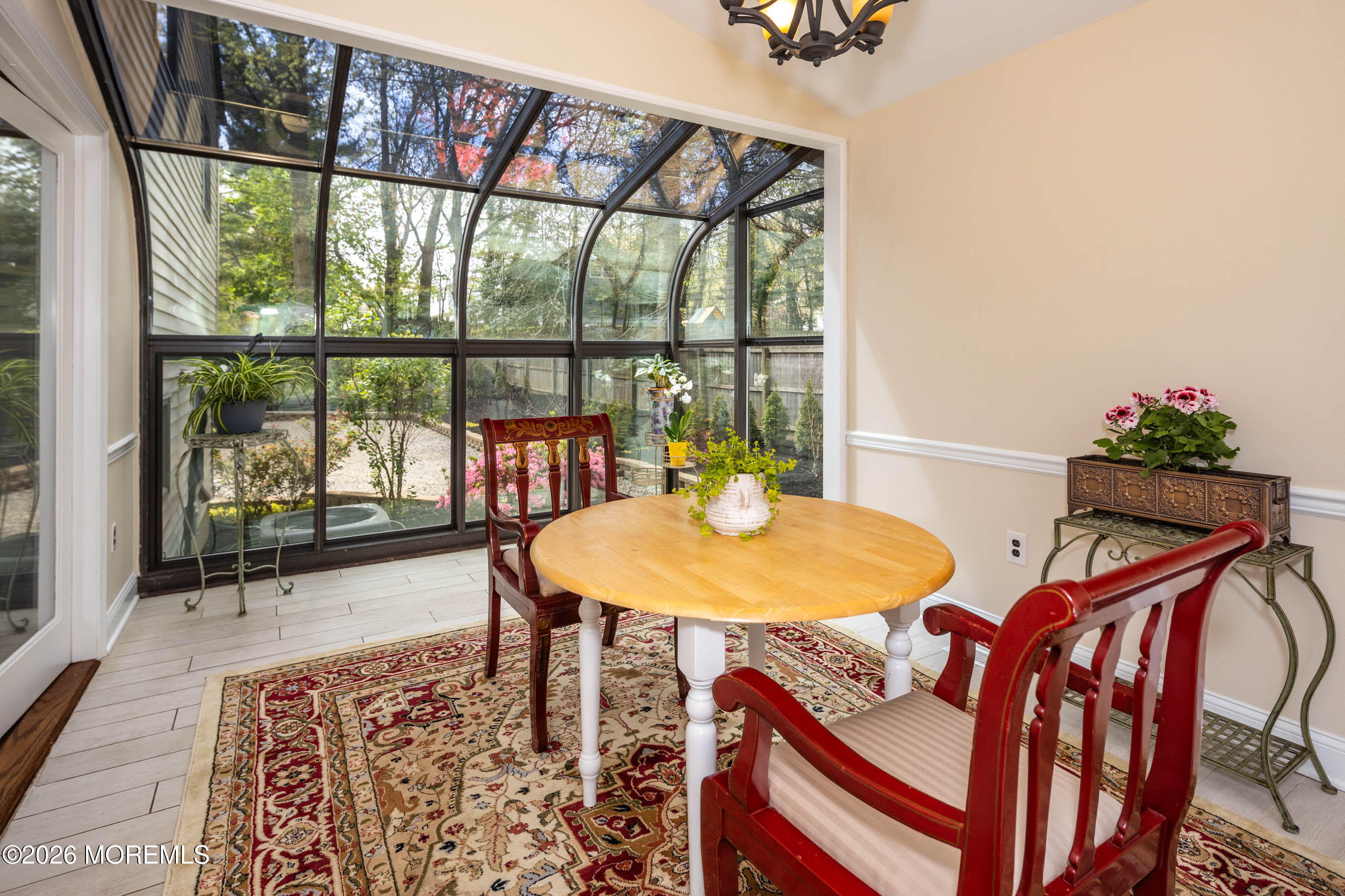 4 Woodland Road