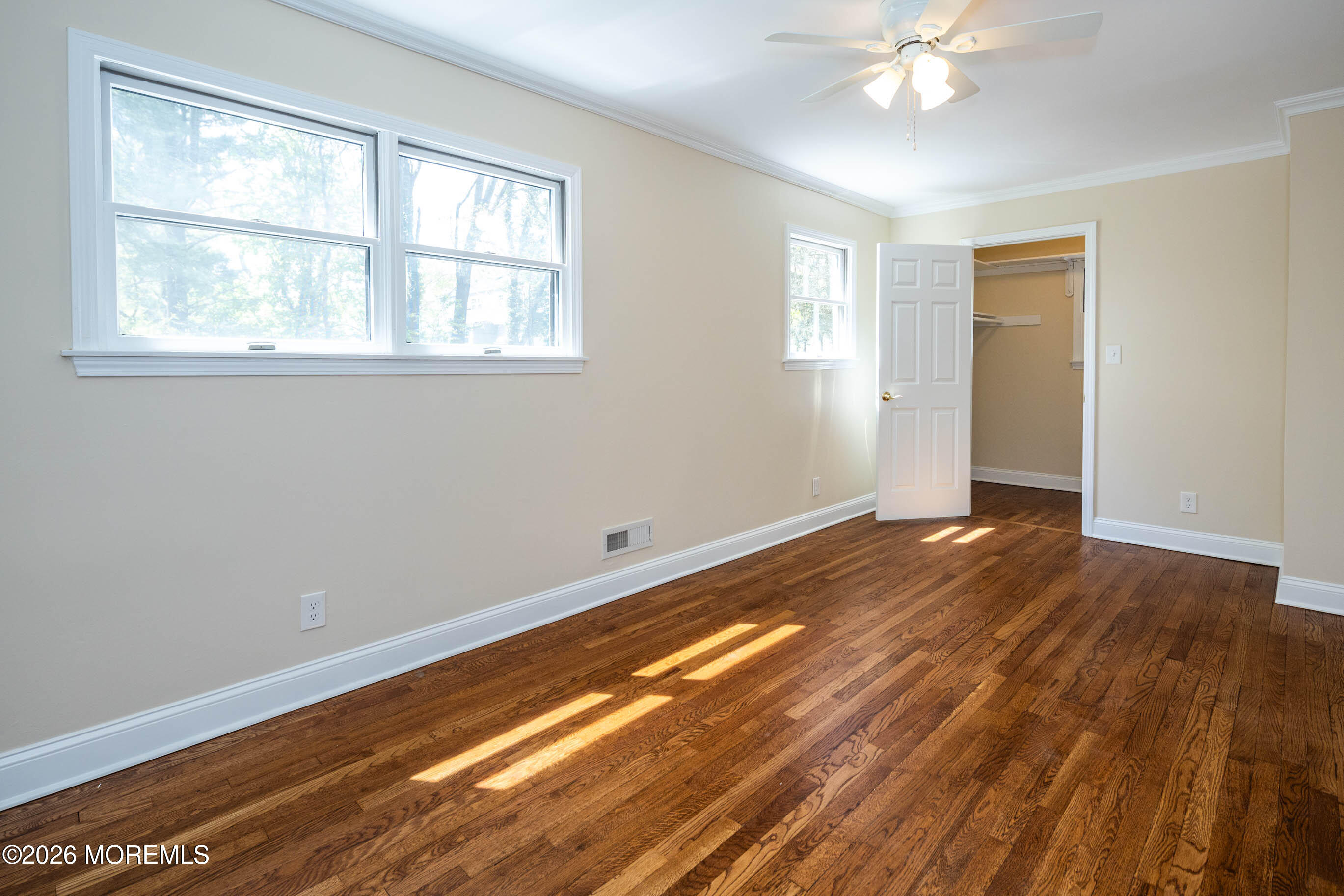 4 Woodland Road