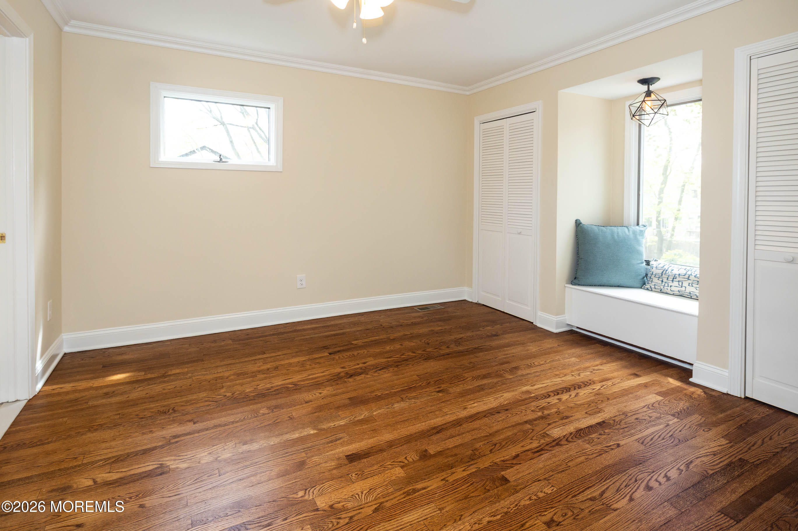 4 Woodland Road