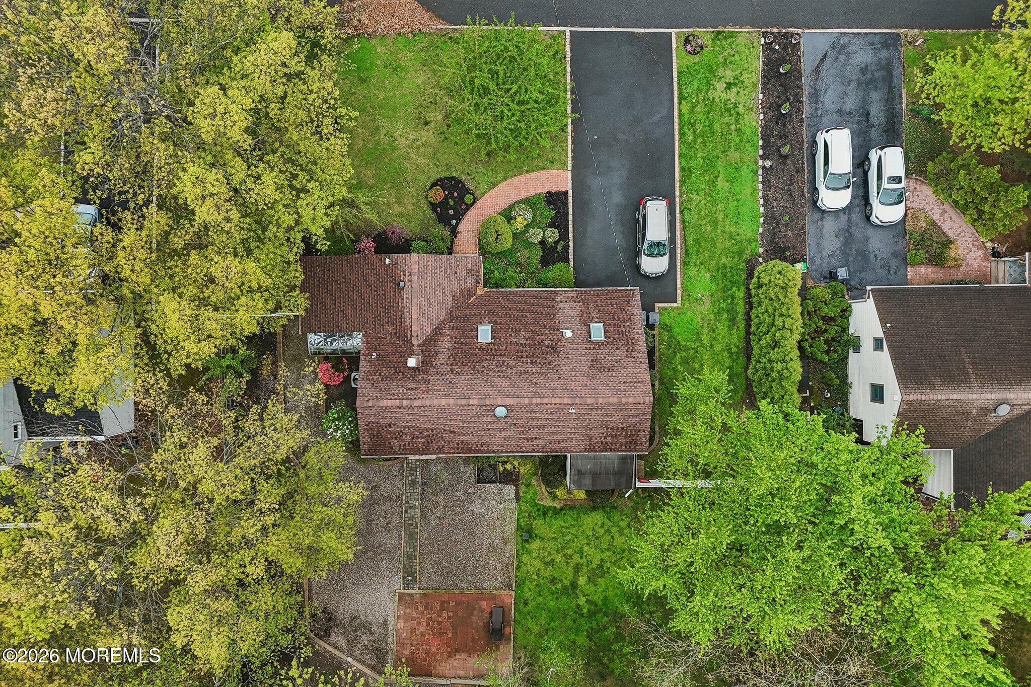 4 Woodland Road