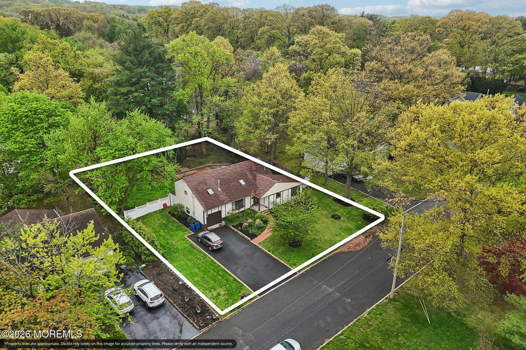 4 Woodland Road