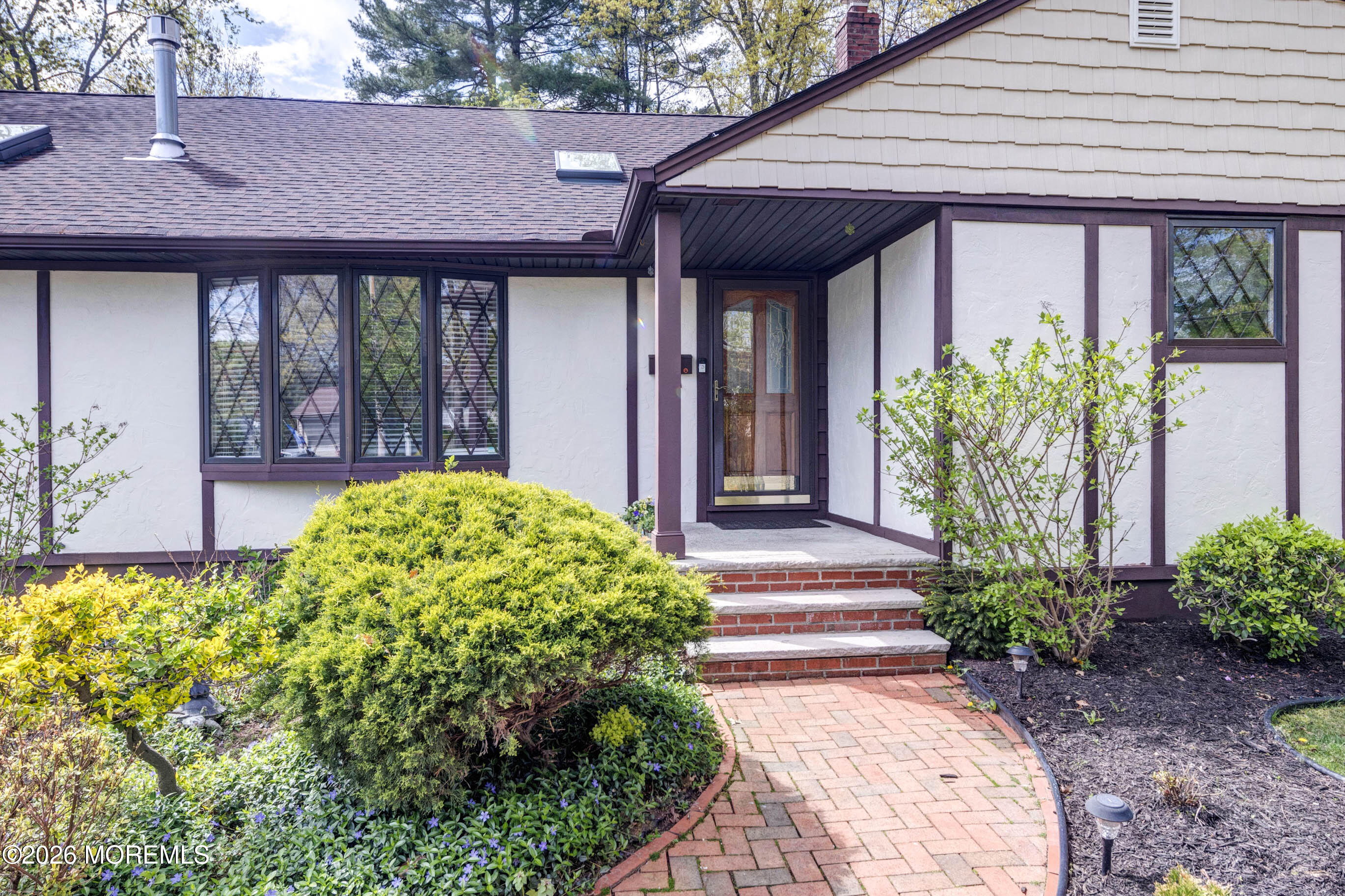 4 Woodland Road