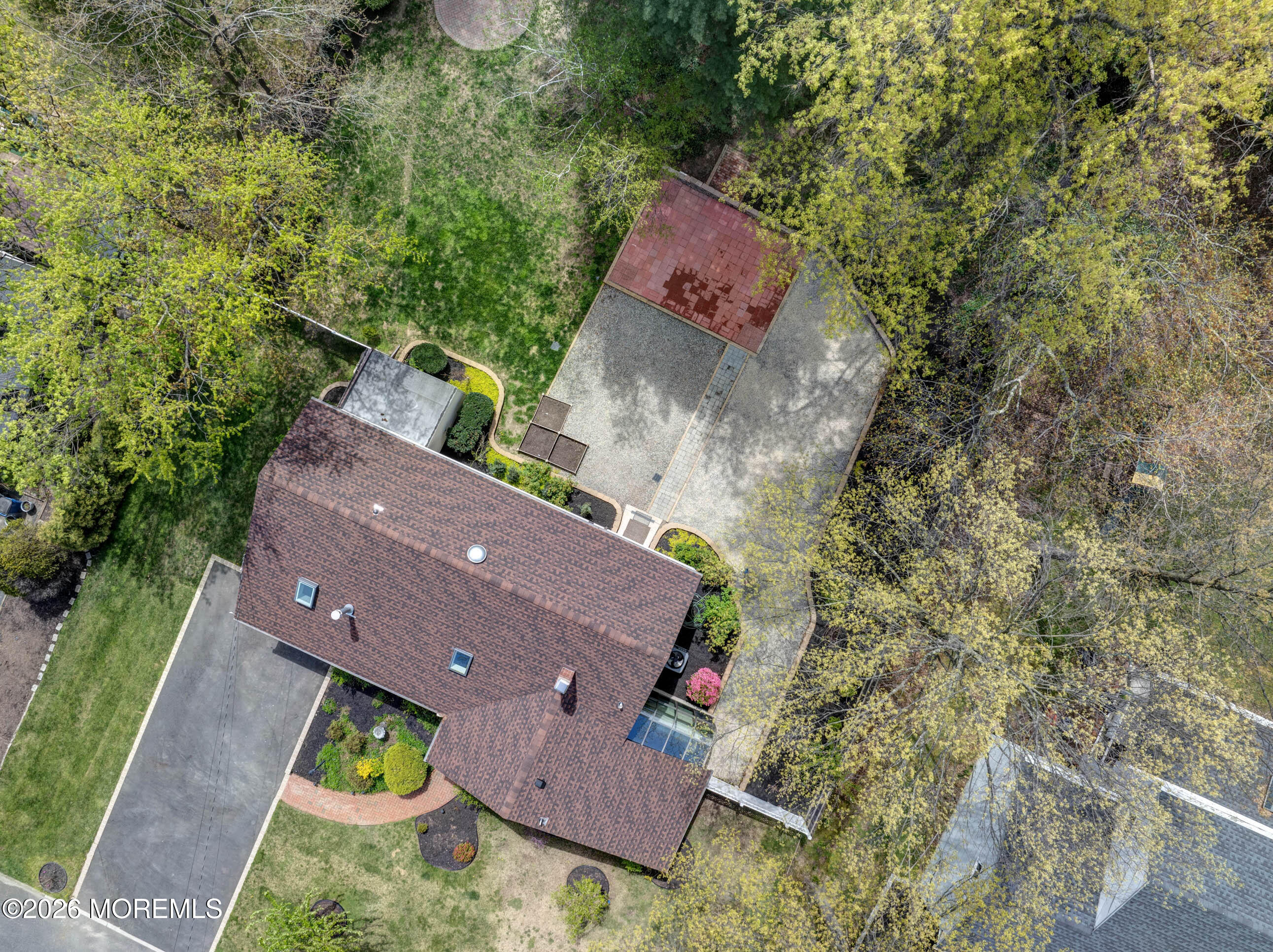 4 Woodland Road