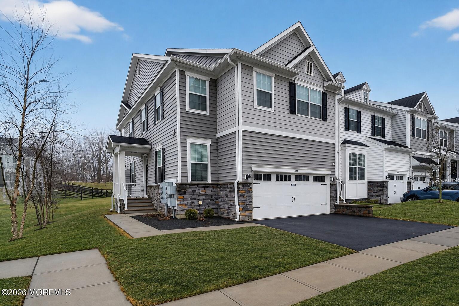 3443 Glen Oaks Lane