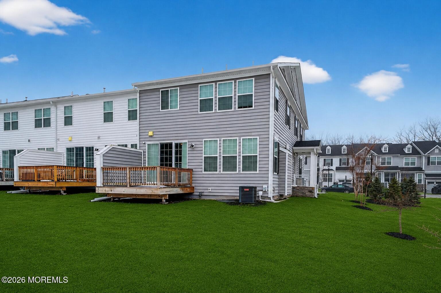 3443 Glen Oaks Lane