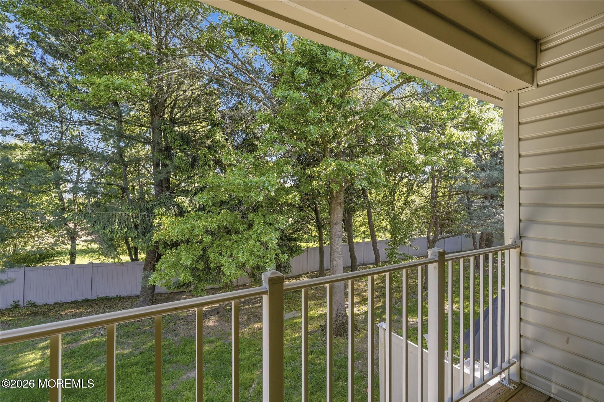 8 Stuart Drive 4