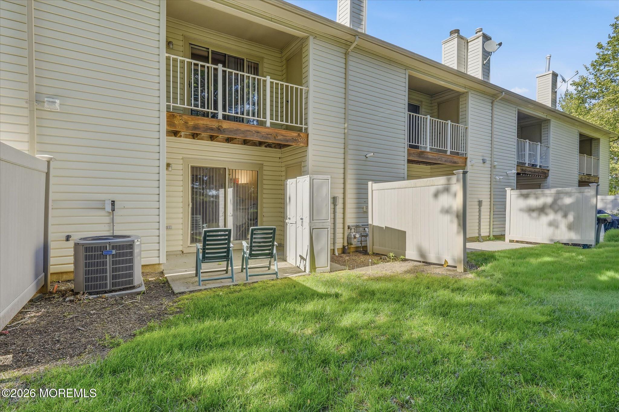 8 Stuart Drive 4