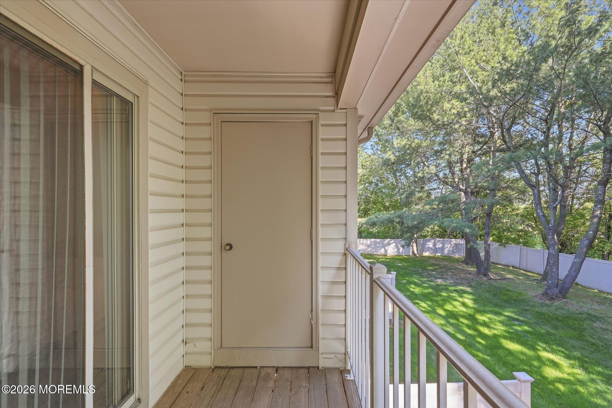 8 Stuart Drive 4