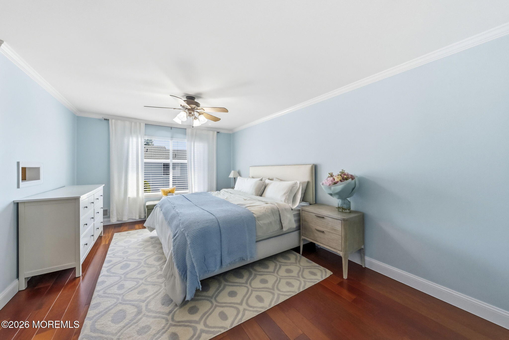 10 Peachtree Lane 303