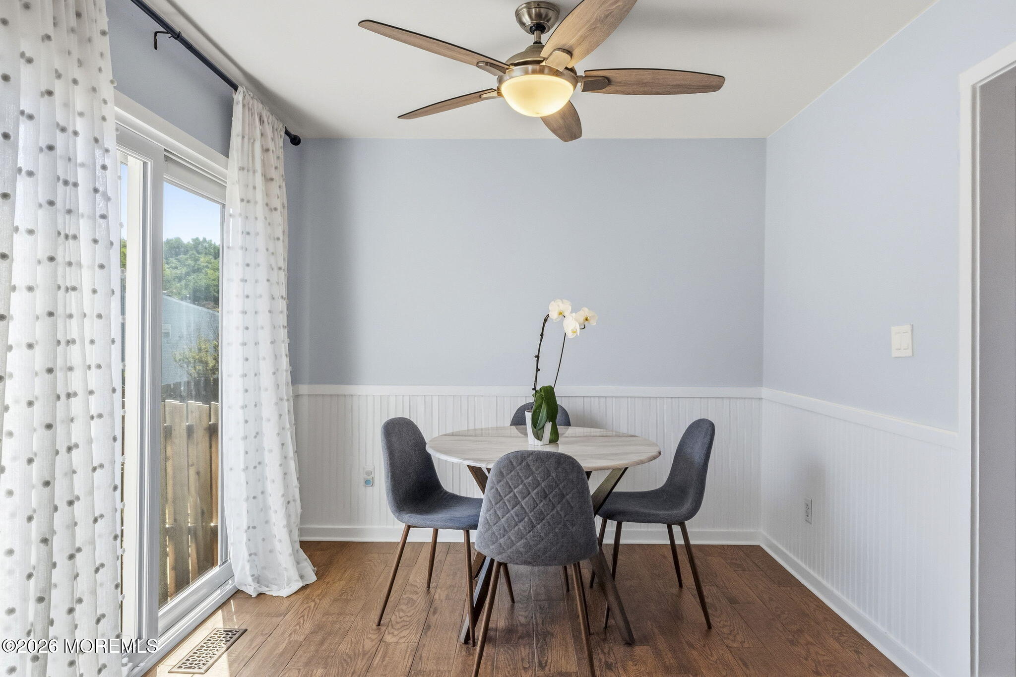 10 Peachtree Lane 303