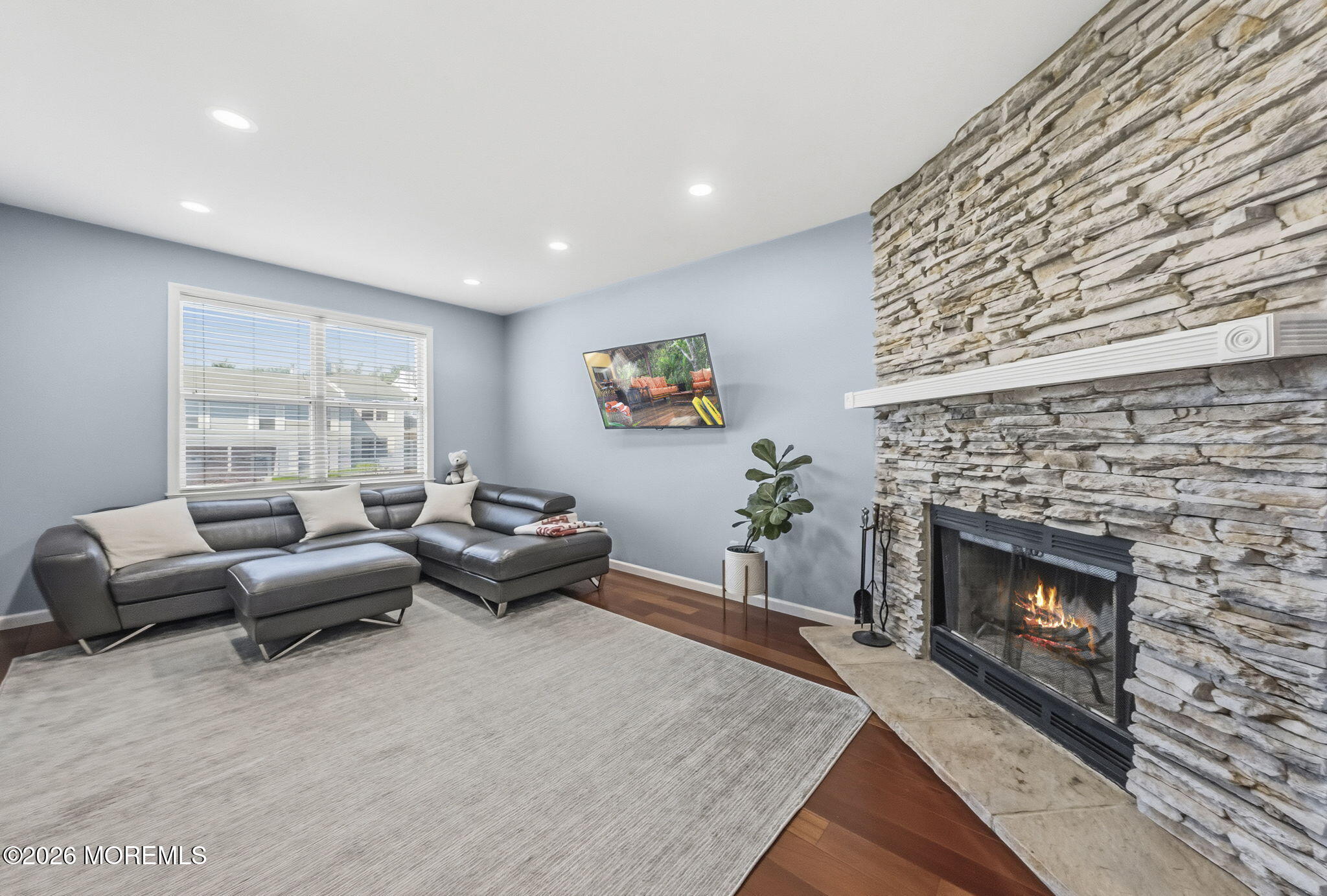 10 Peachtree Lane 303