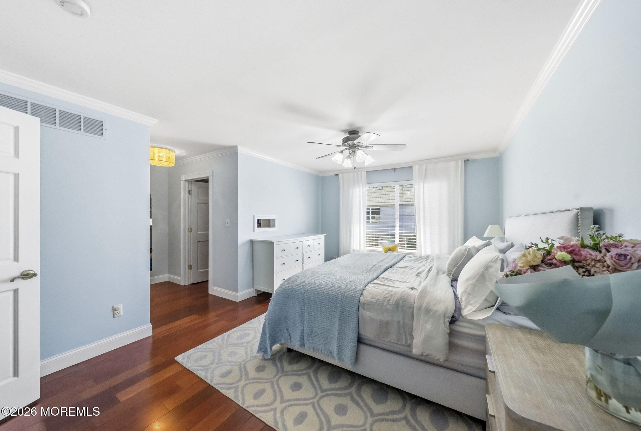 10 Peachtree Lane 303