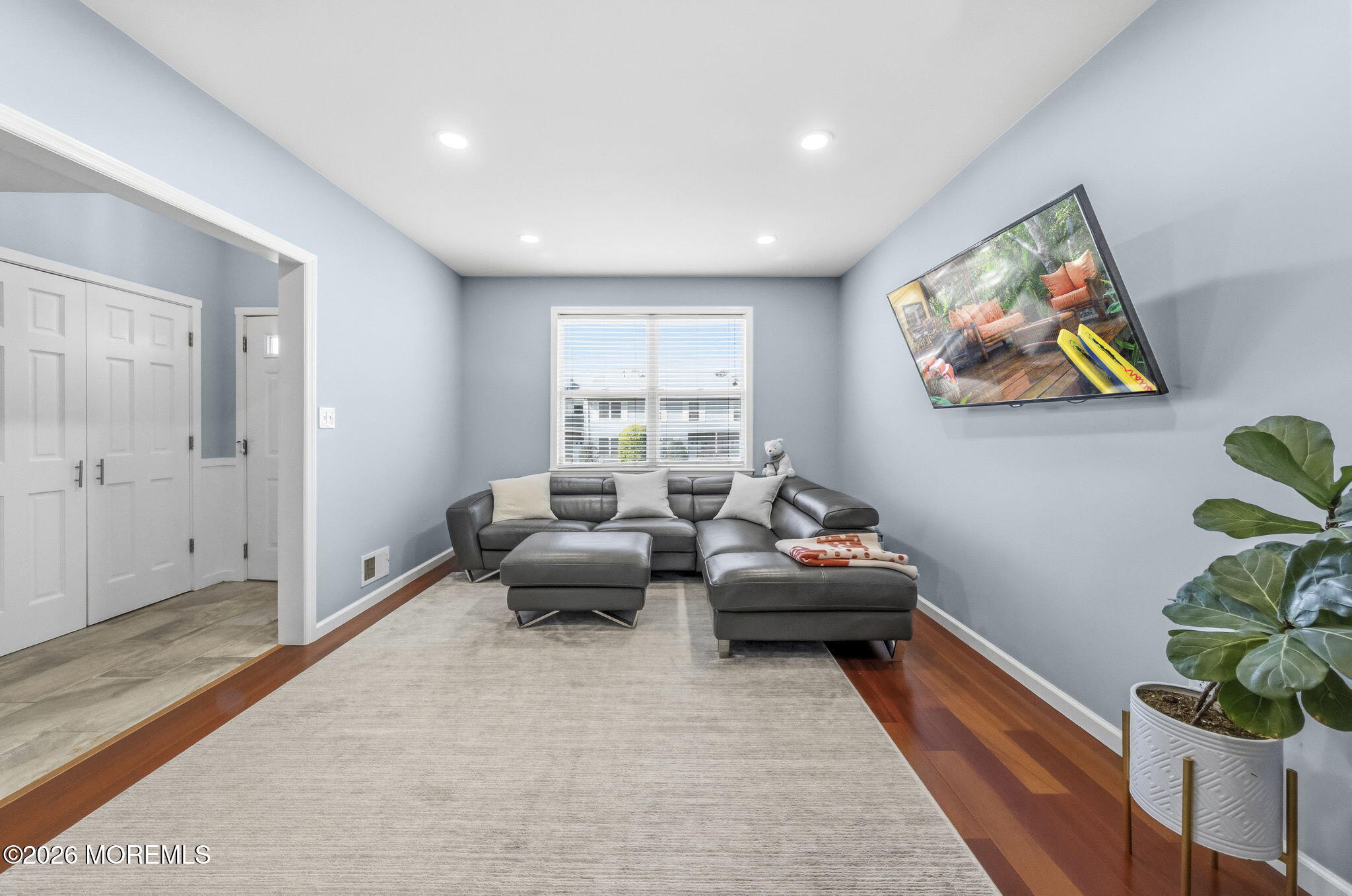 10 Peachtree Lane 303