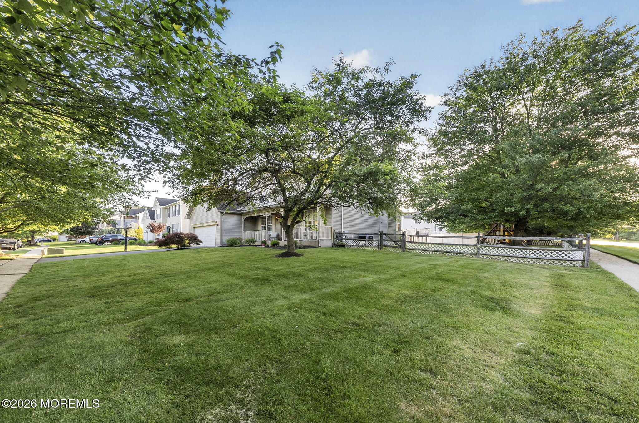 2 Stonehedge Drive