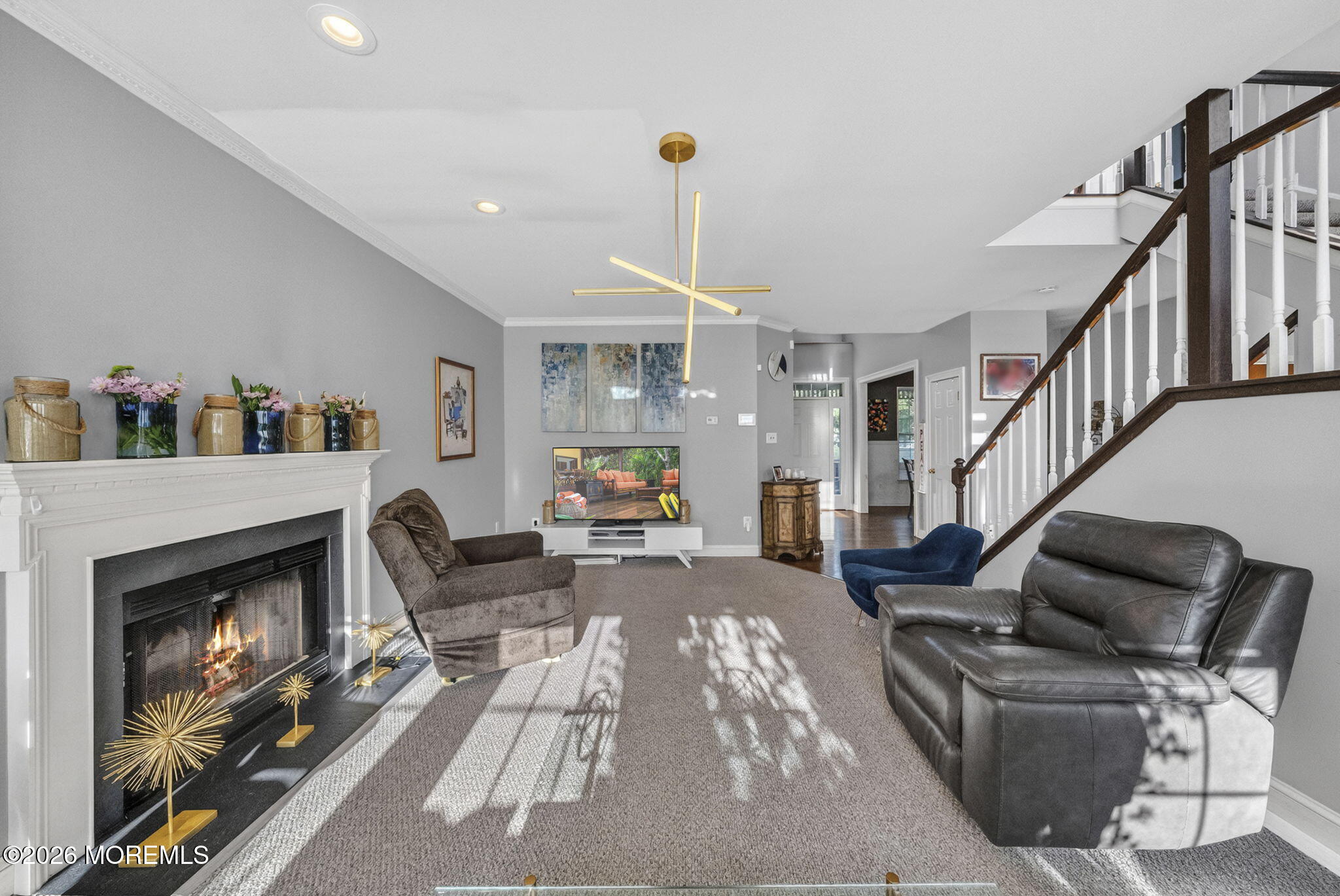 2 Stonehedge Drive