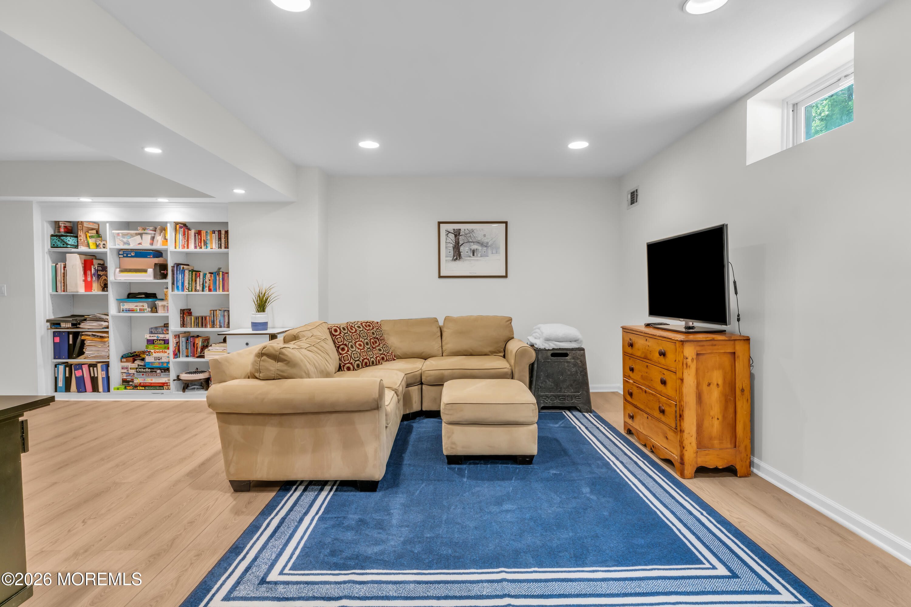 118 Hendrickson Place