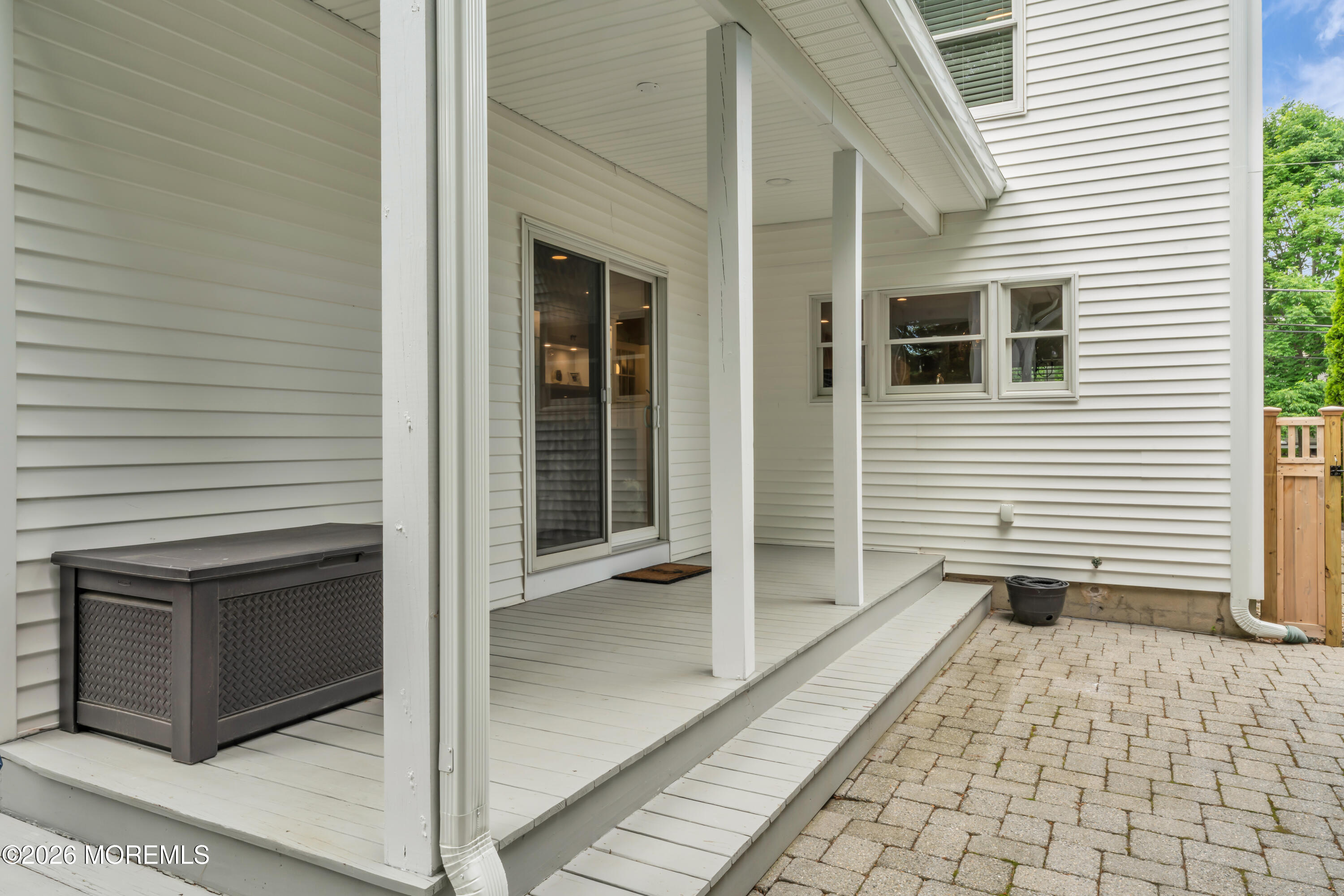 118 Hendrickson Place