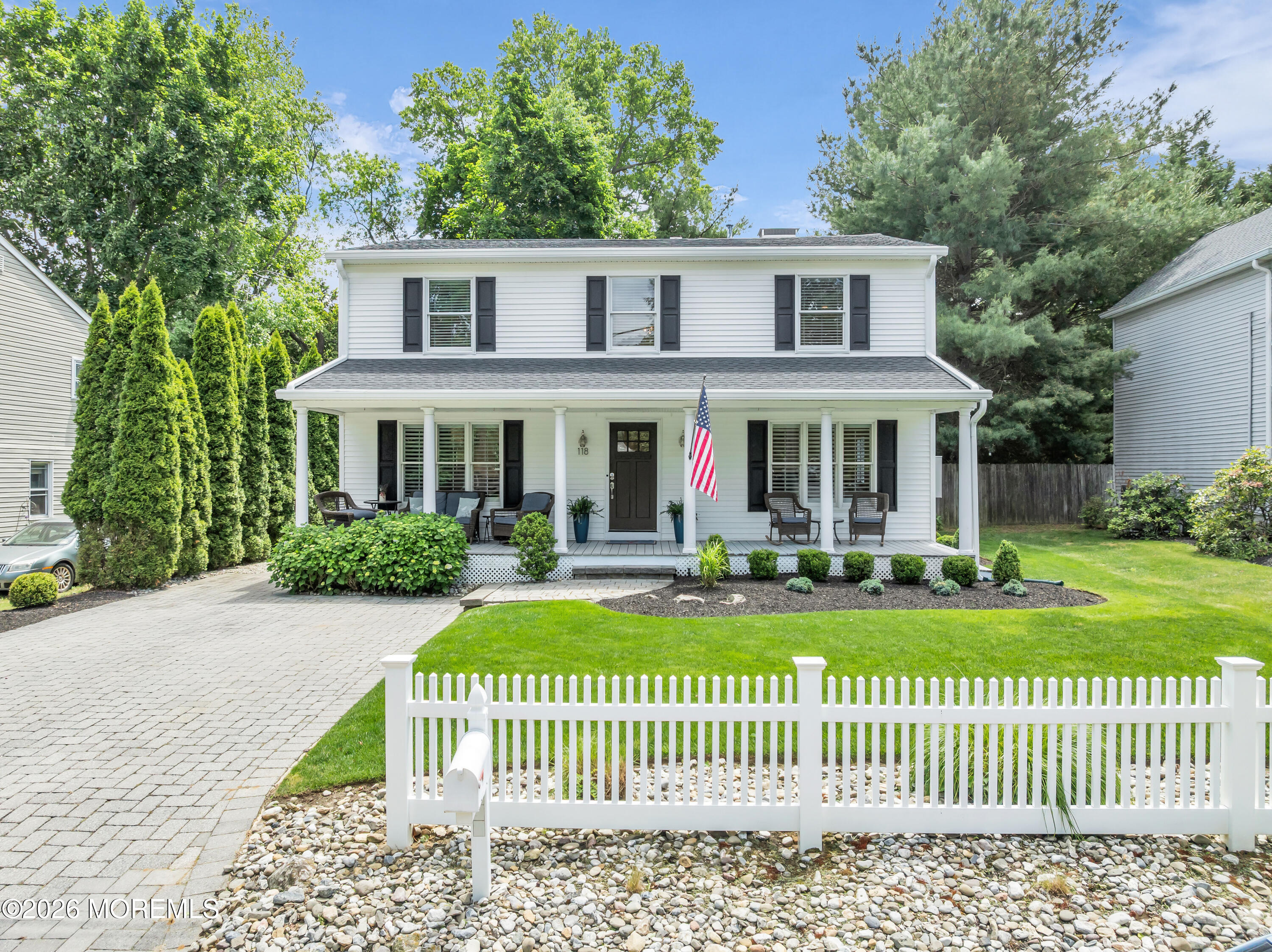 118 Hendrickson Place