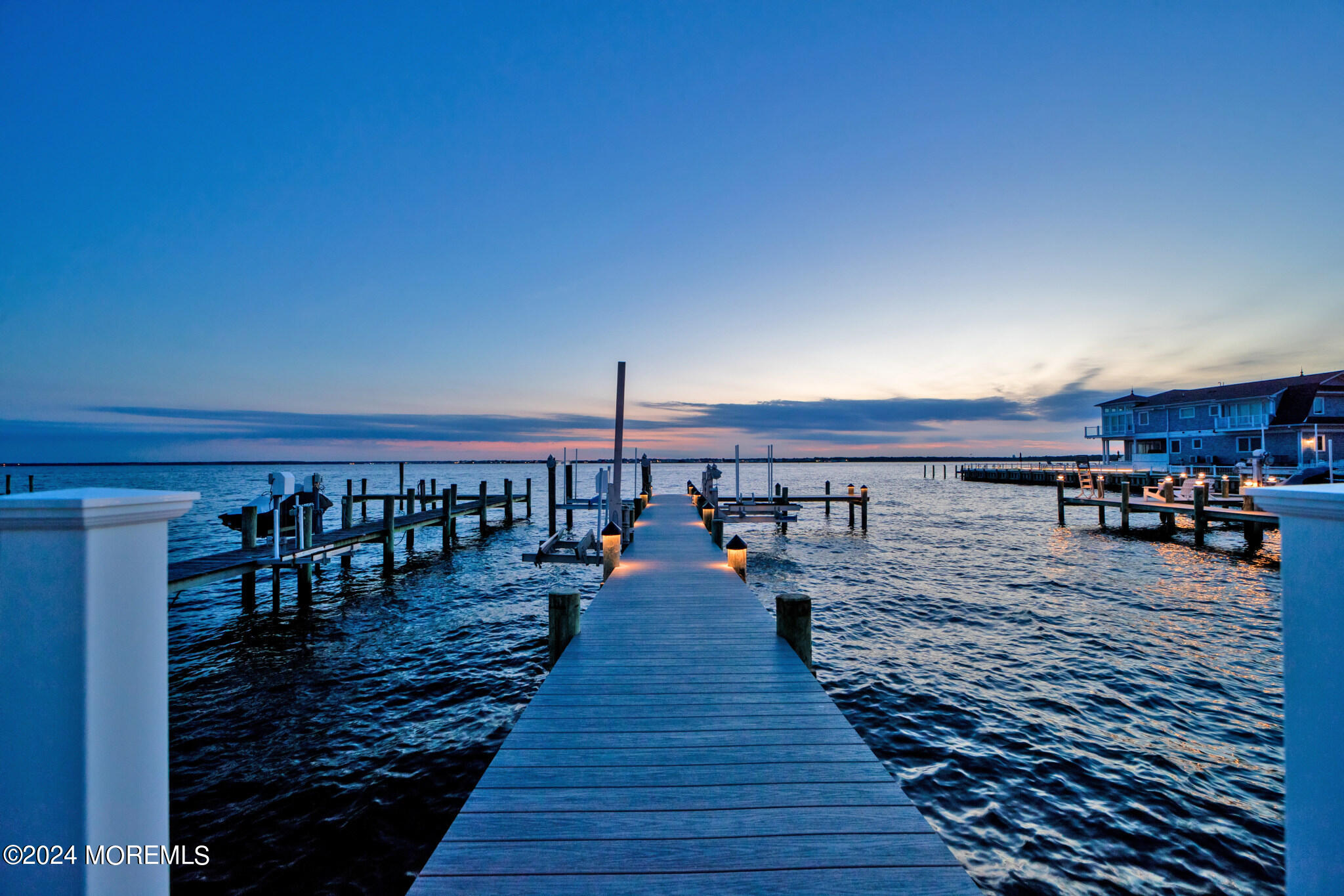 340 Bay Lane