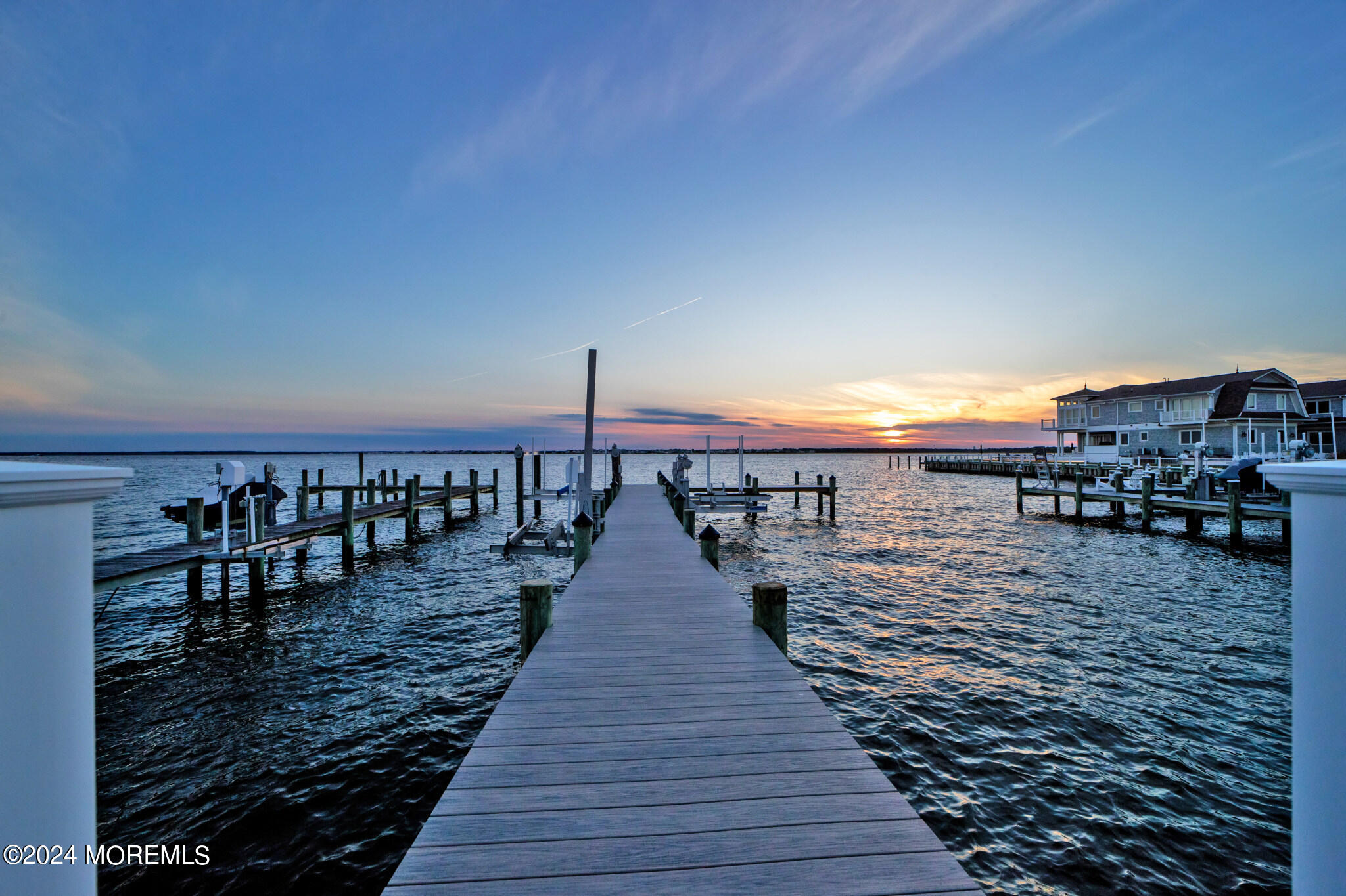 340 Bay Lane