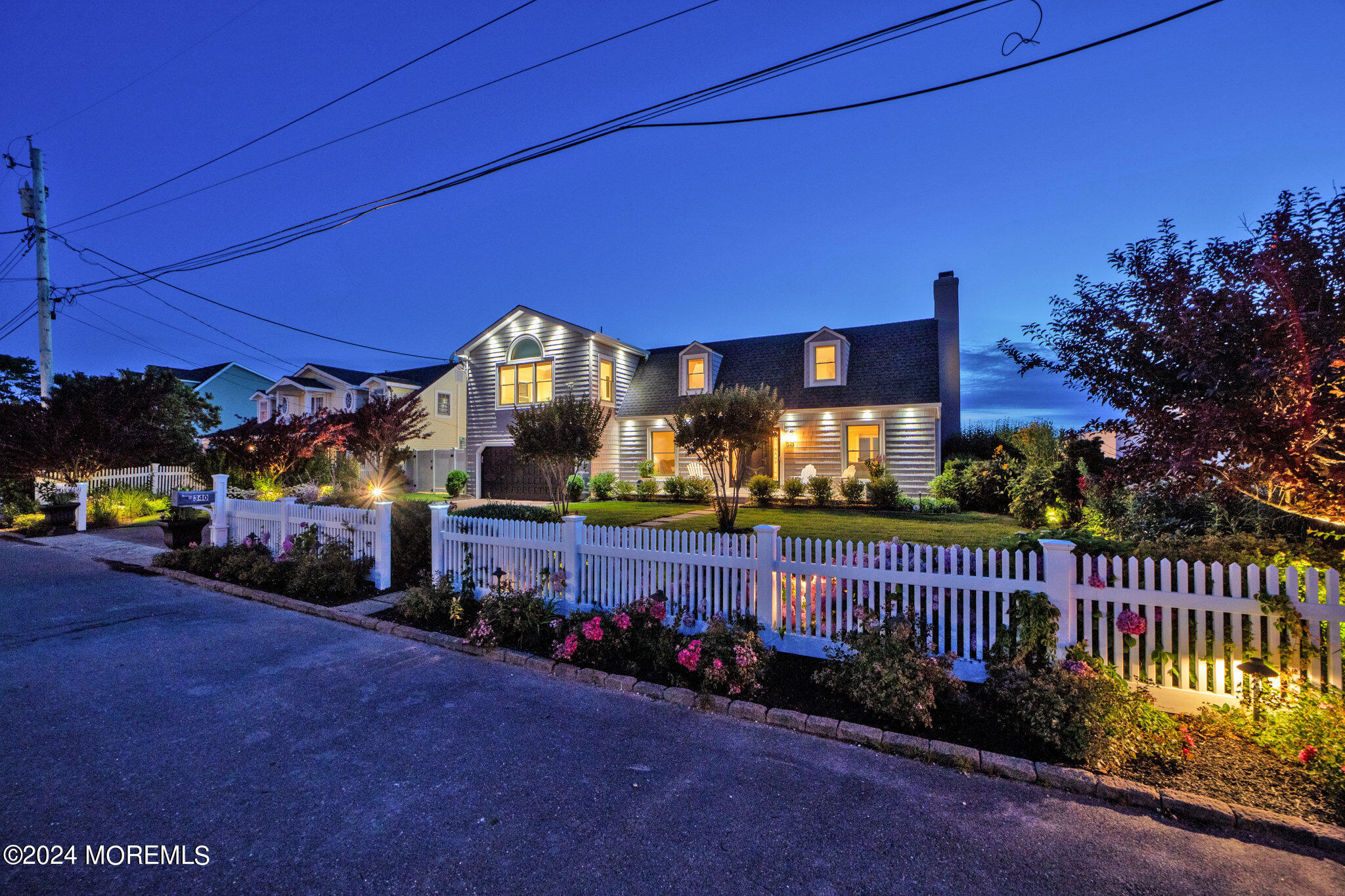 340 Bay Lane