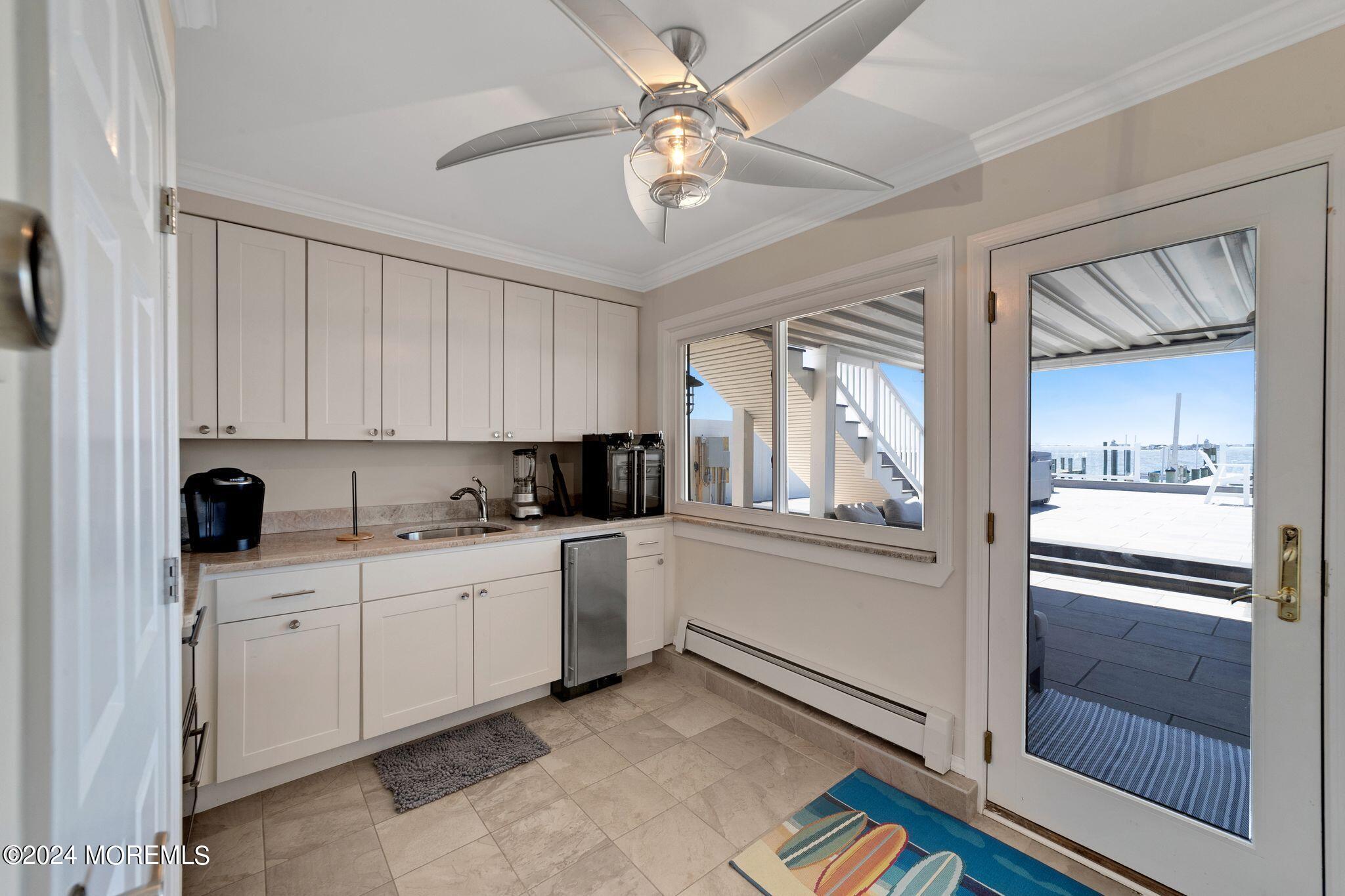 340 Bay Lane
