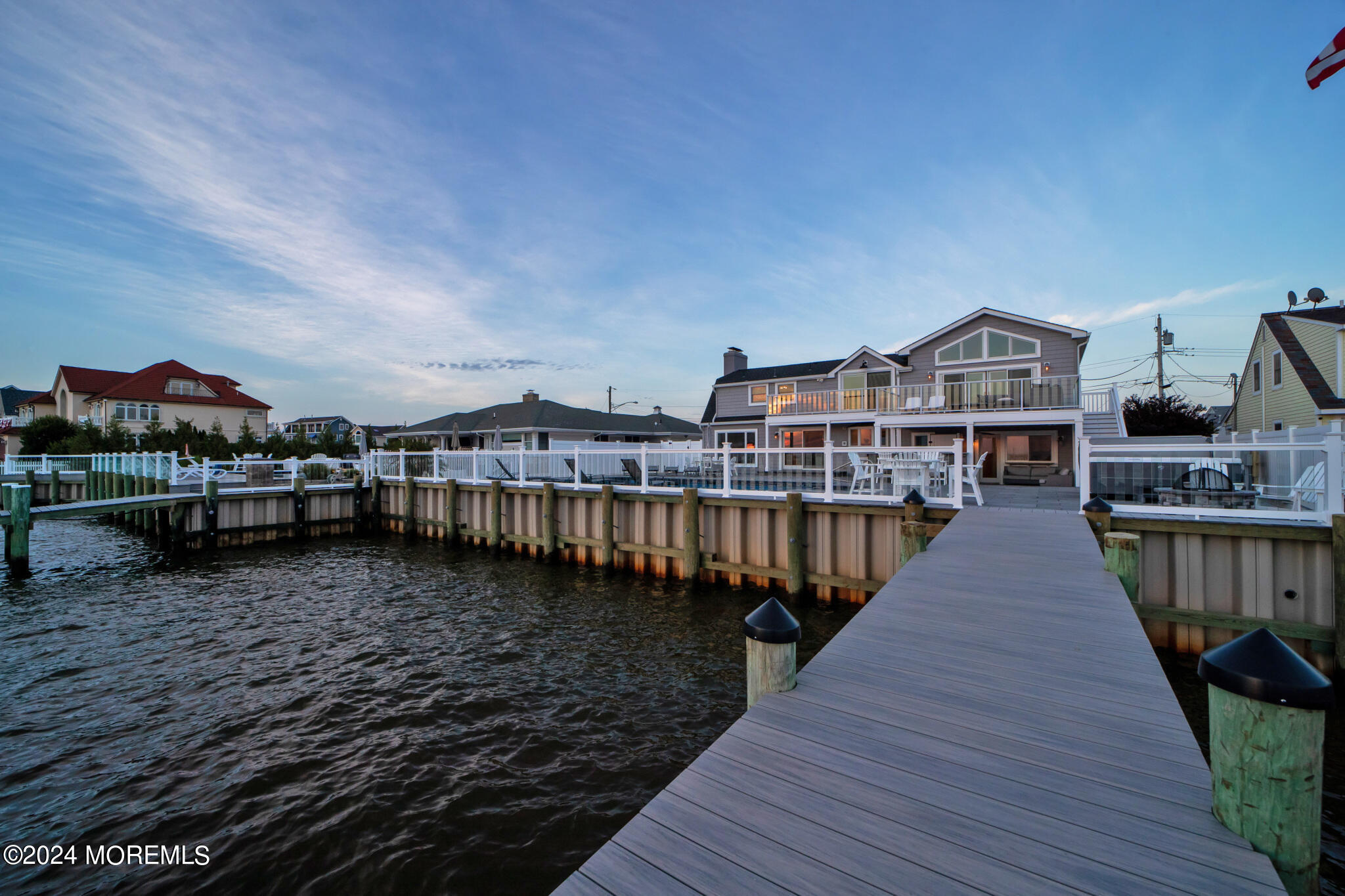 340 Bay Lane