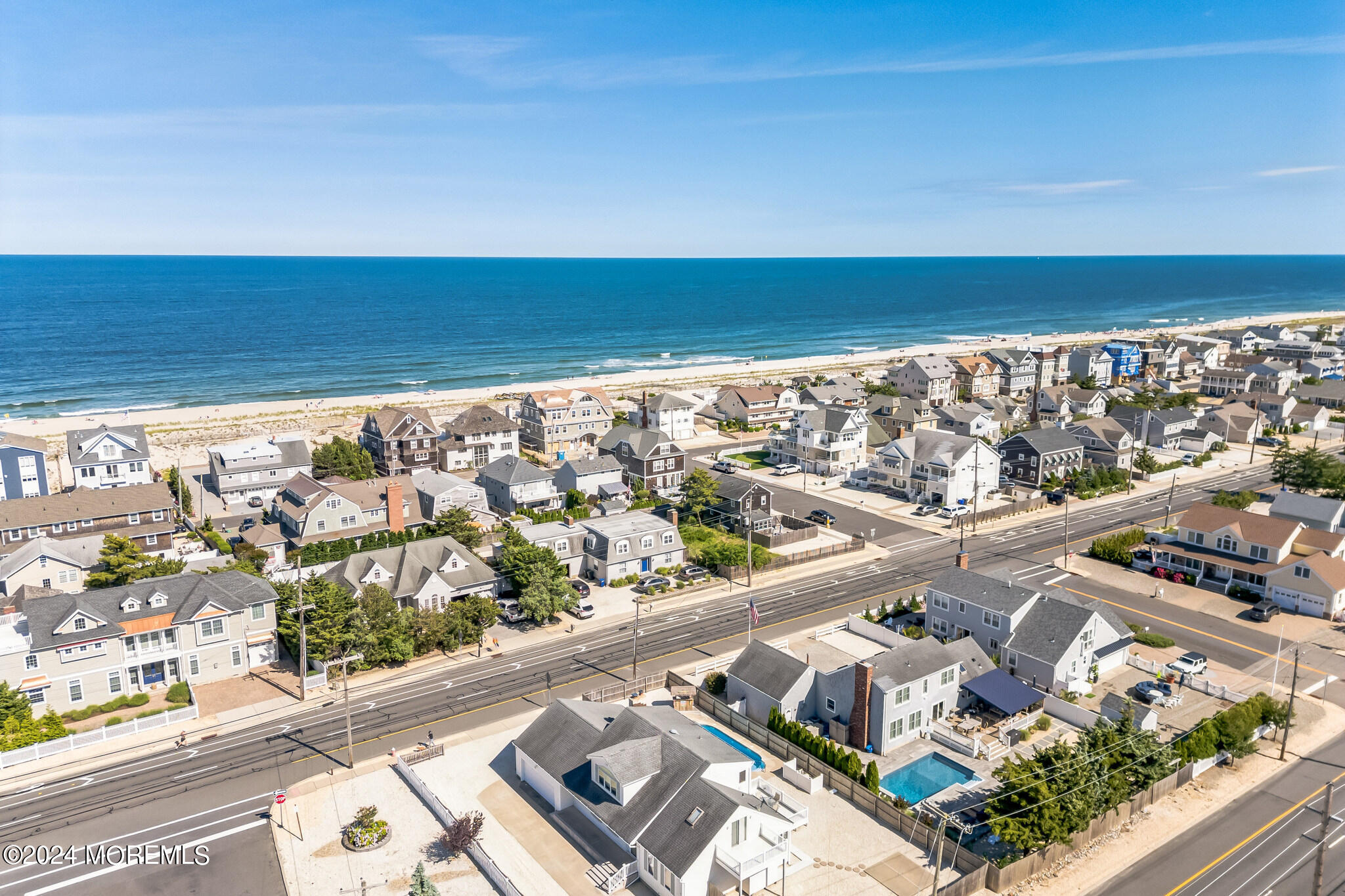 340 Bay Lane