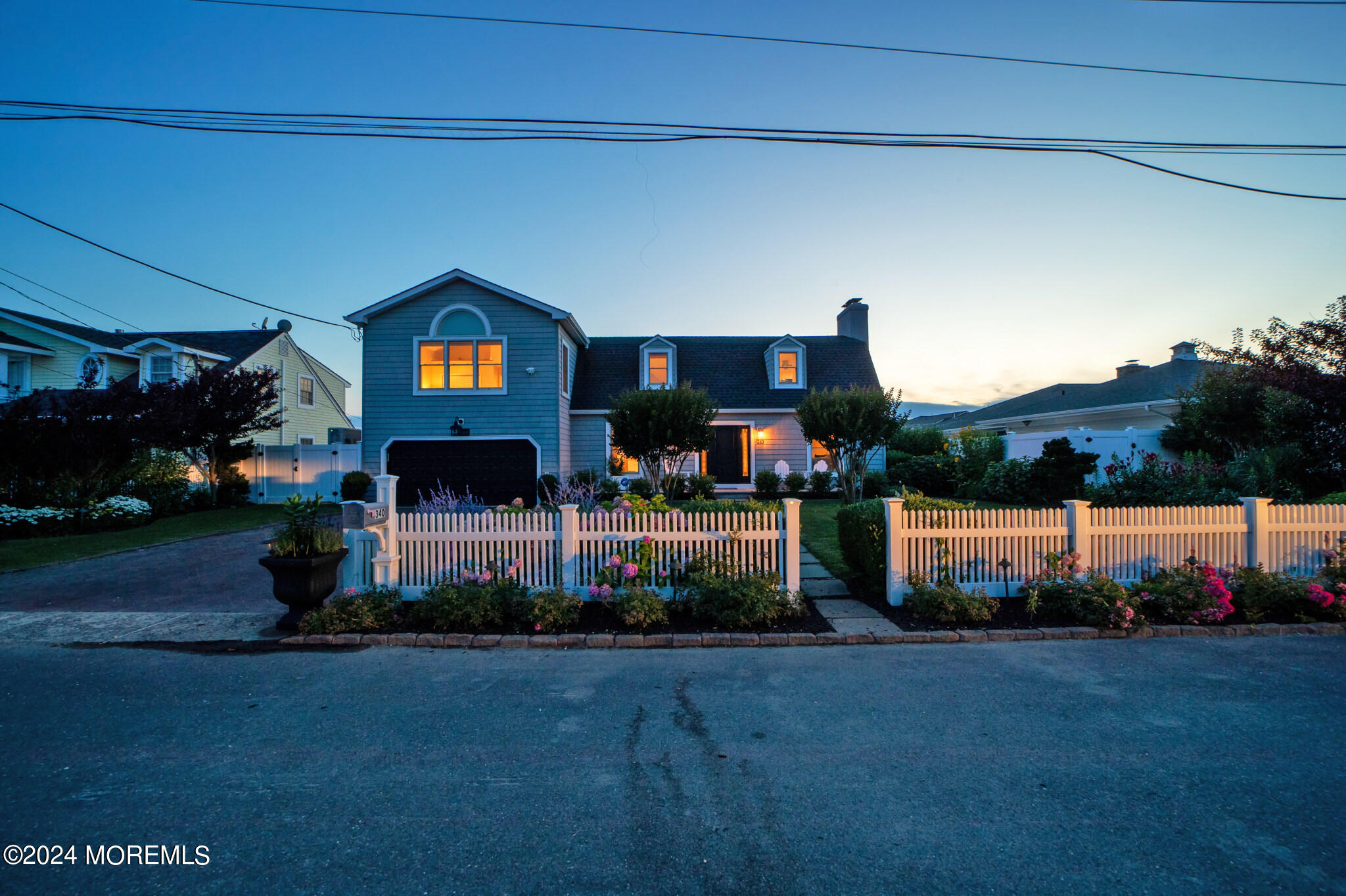 340 Bay Lane