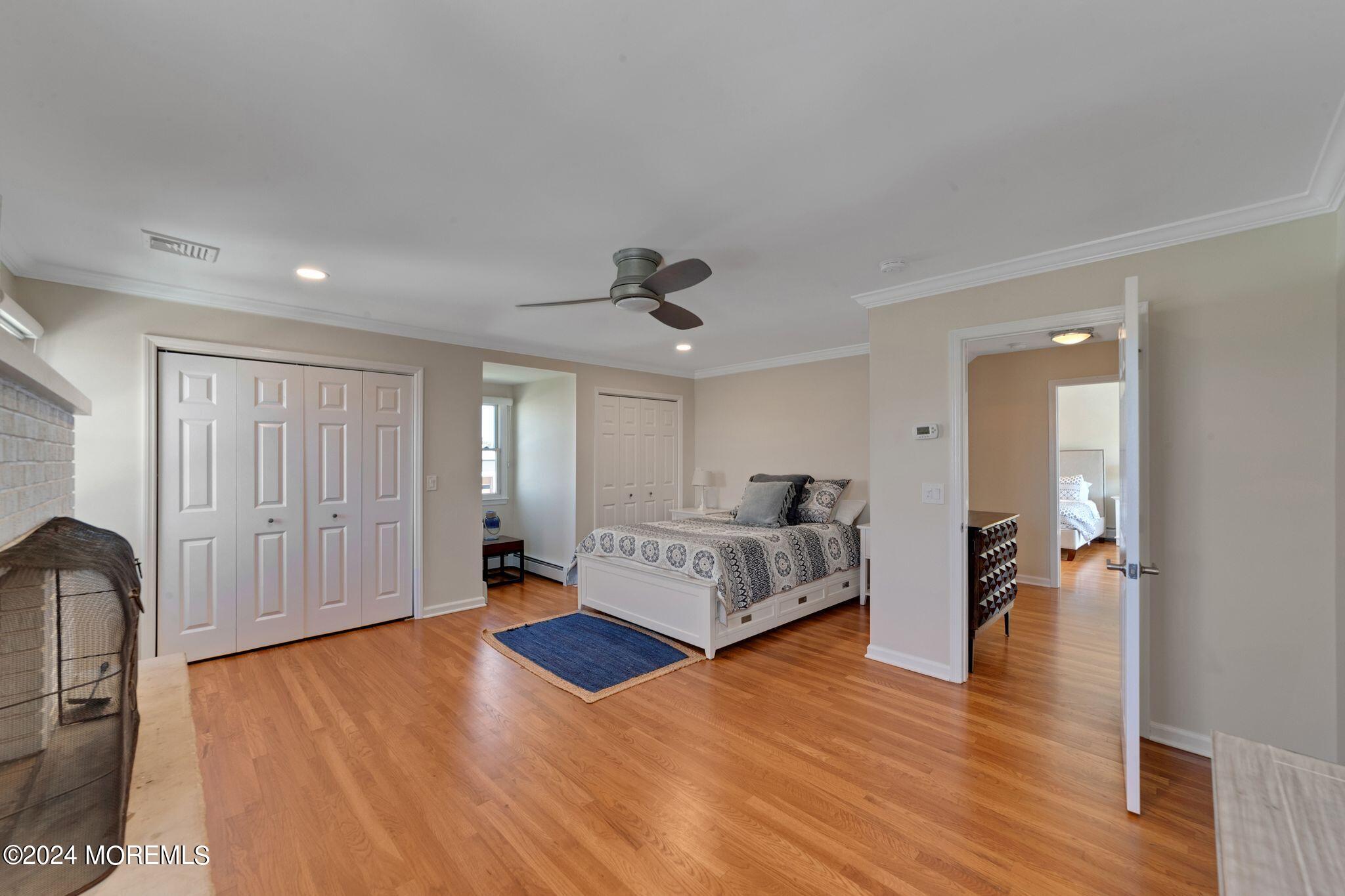 340 Bay Lane