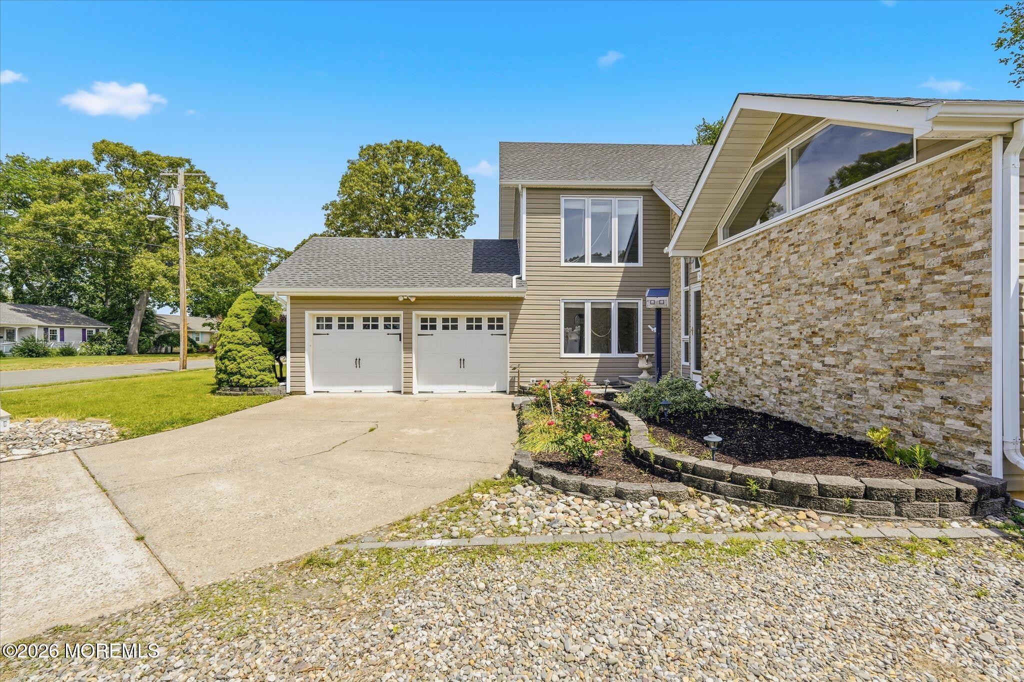 14 Scheiber Drive