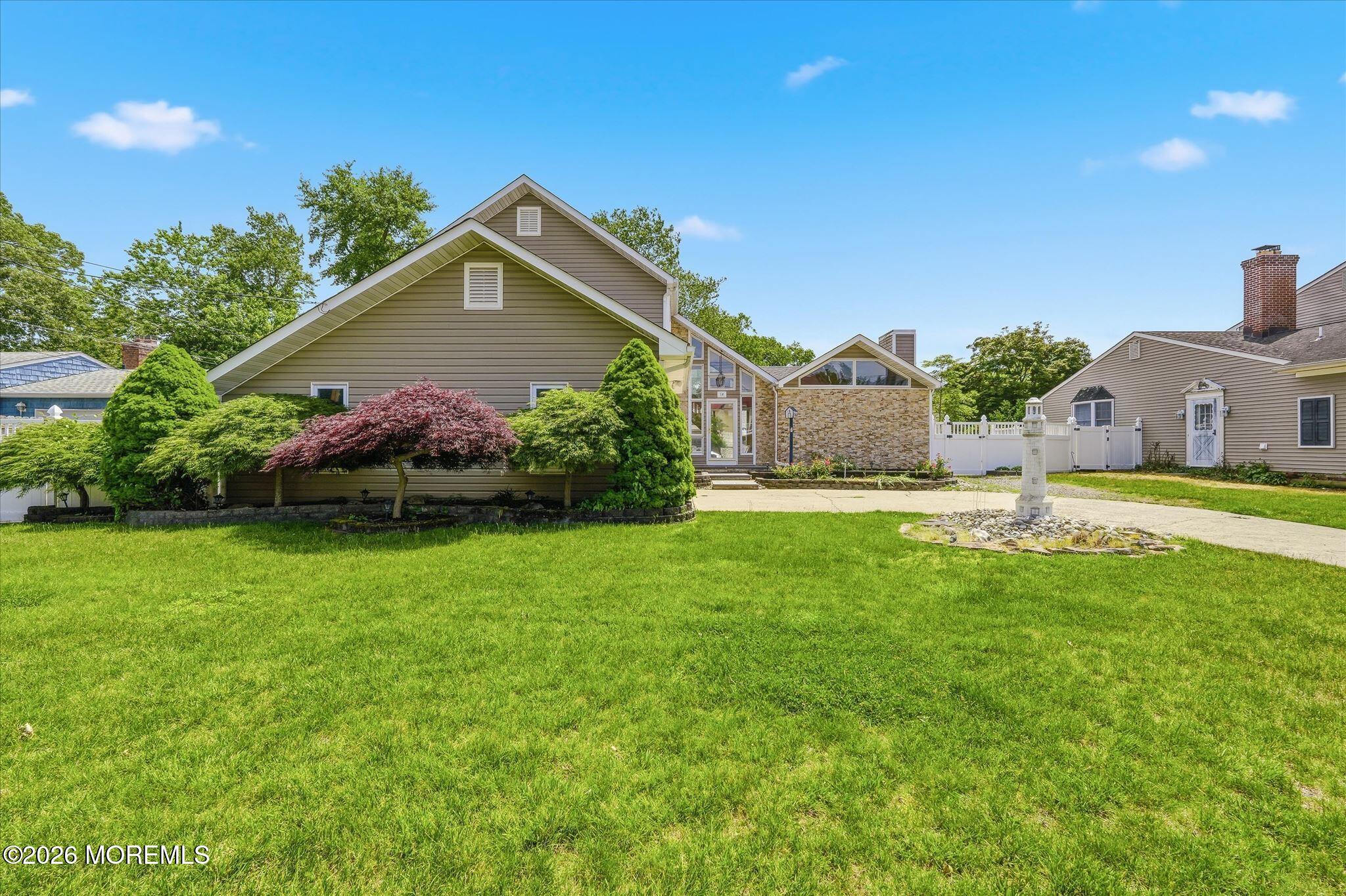 14 Scheiber Drive